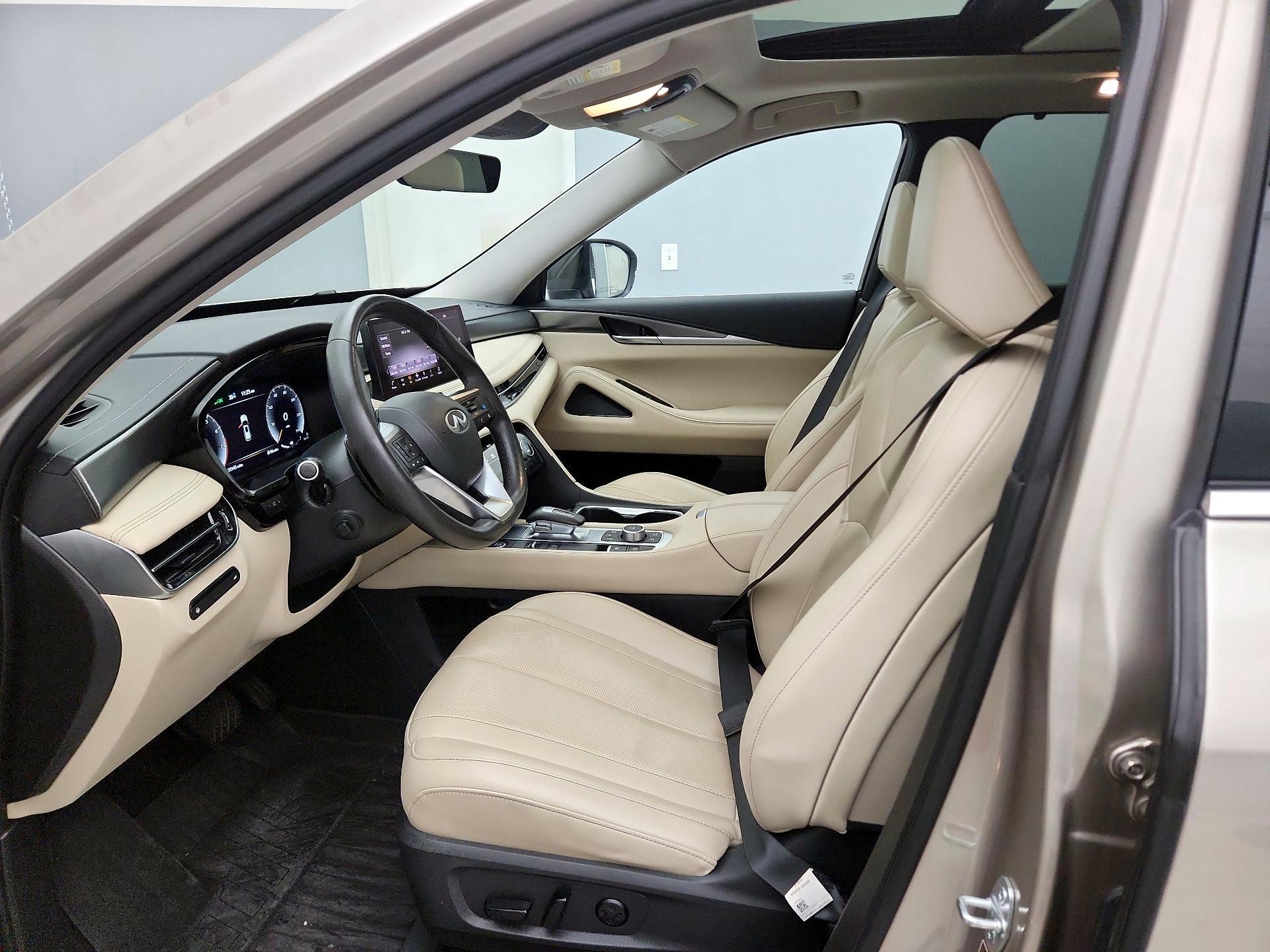 Thumbnail: 2023 INFINITI QX60 - 11