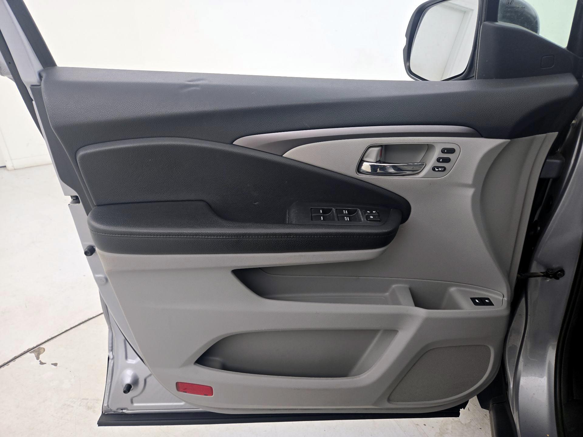 Thumbnail: 2022 Honda Pilot - 12