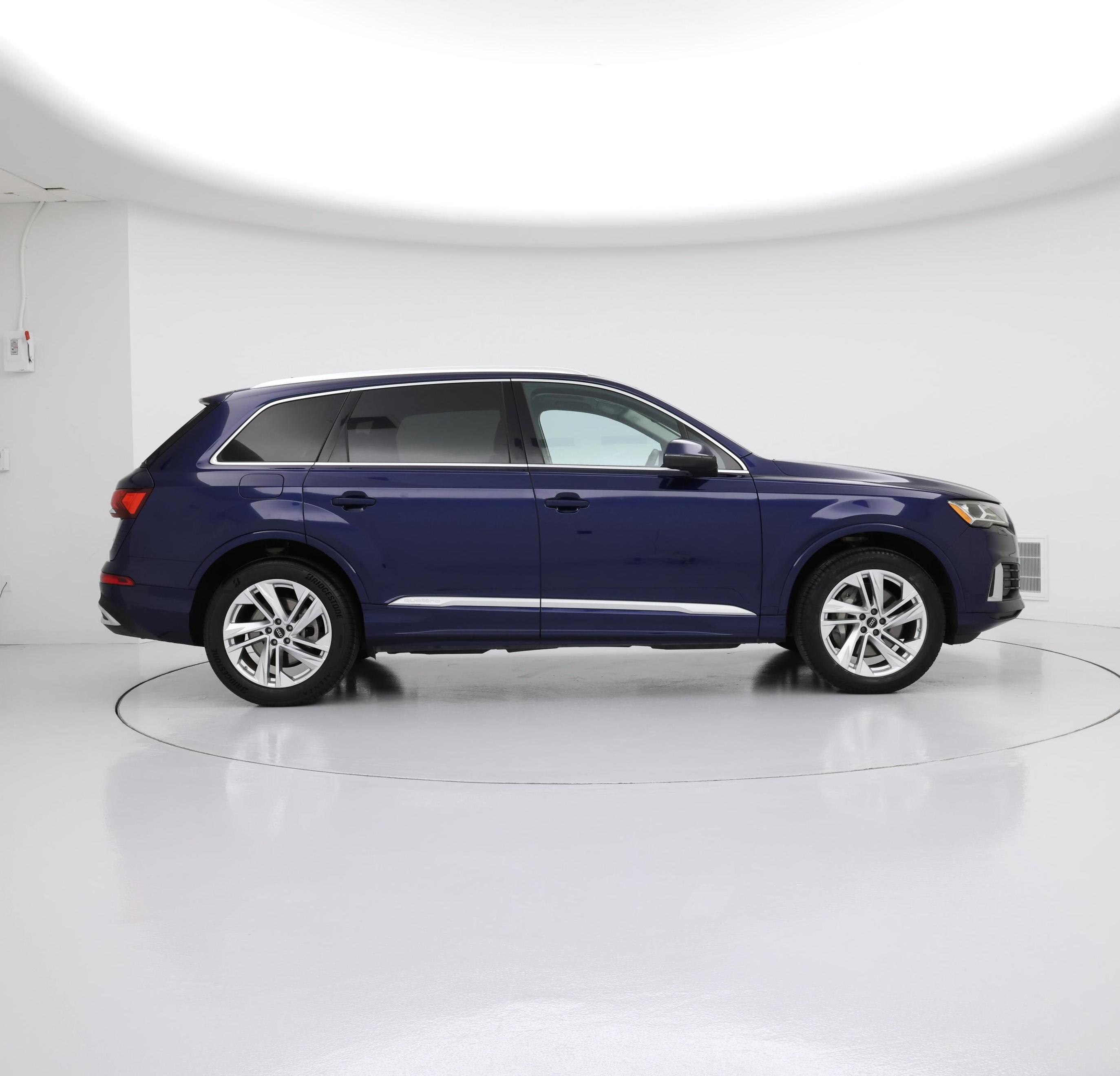 Thumbnail: 2023 Audi Q7 - 7
