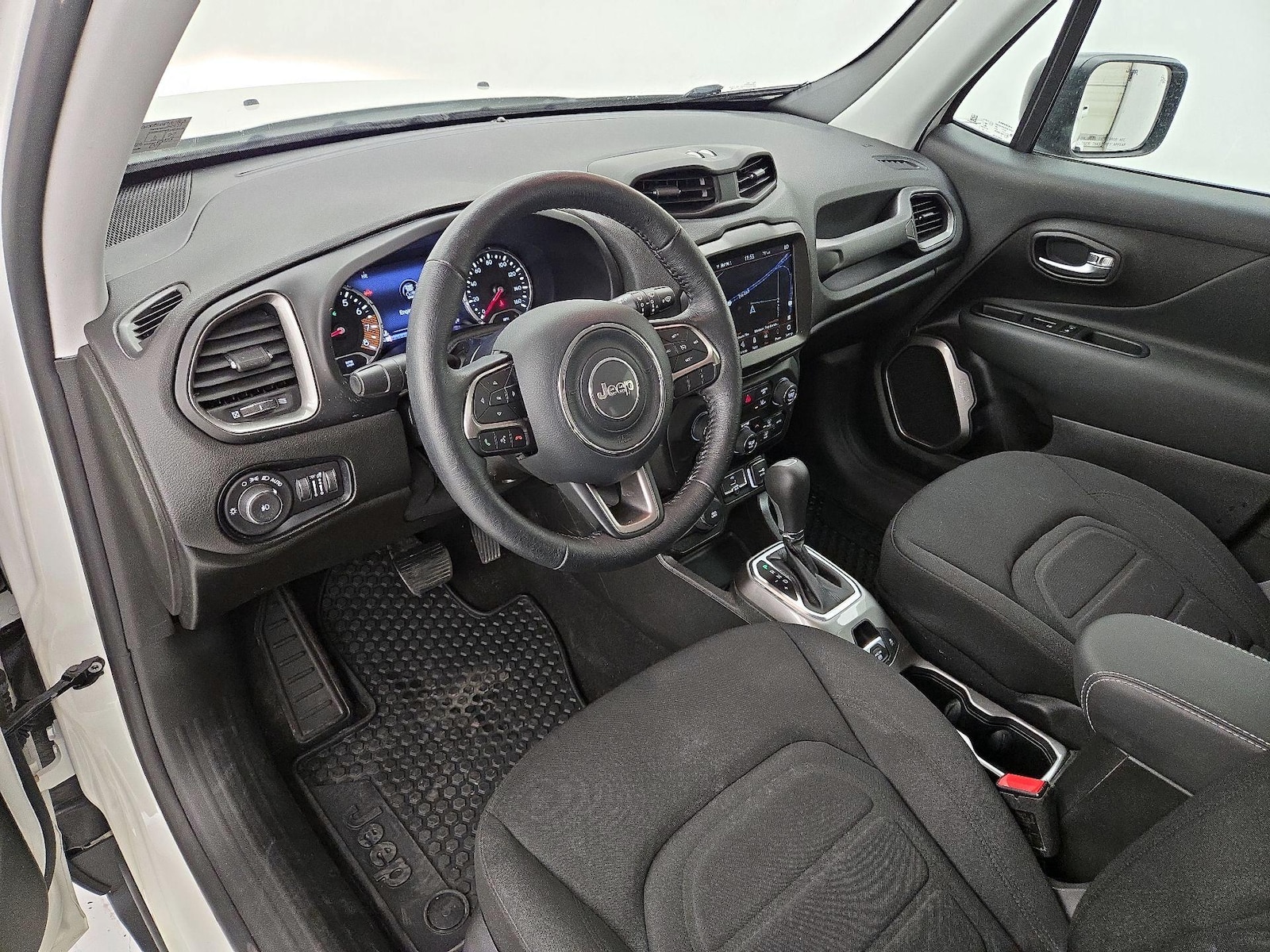2022 Jeep Renegade Latitude - Photo 12