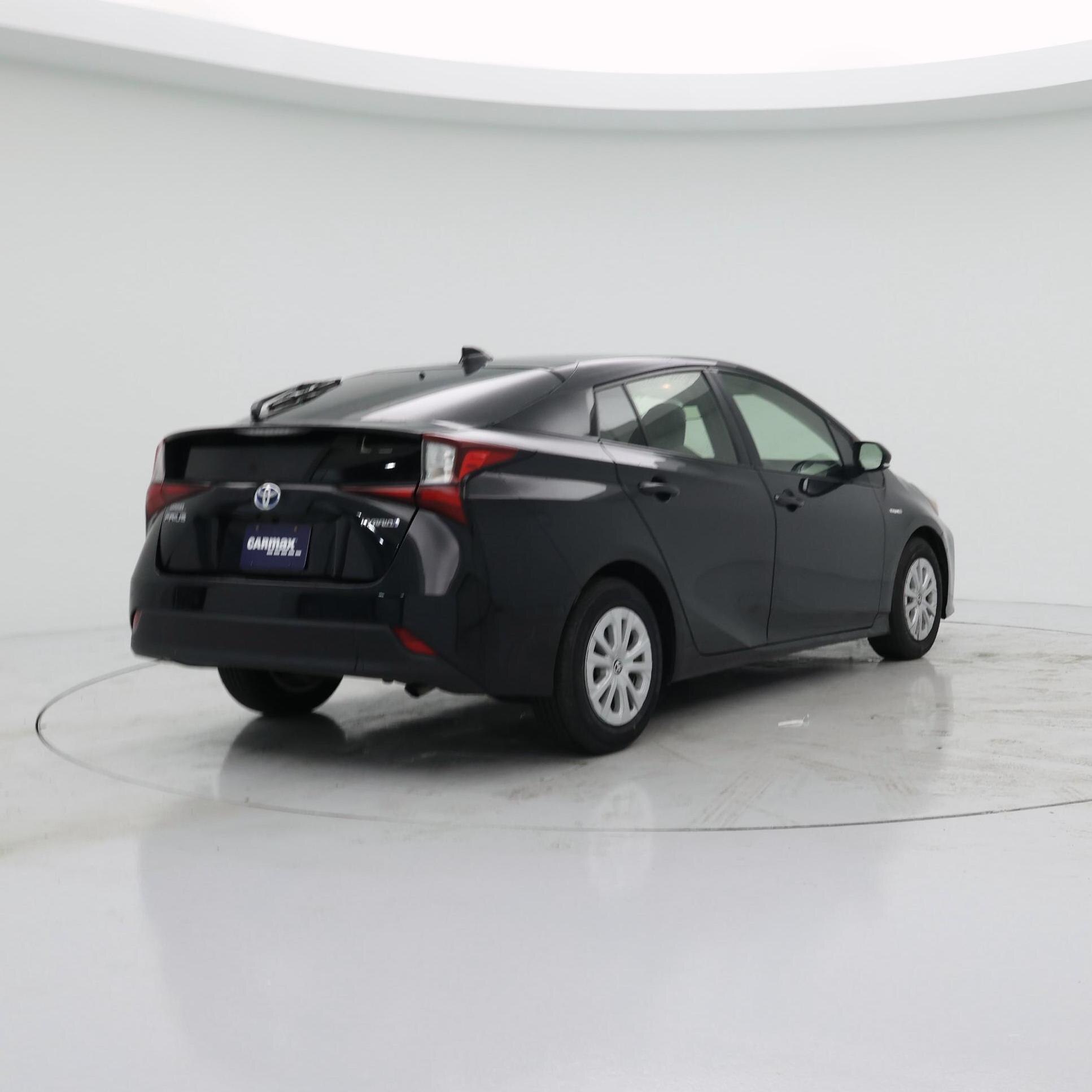 Thumbnail: 2022 Toyota Prius - 8
