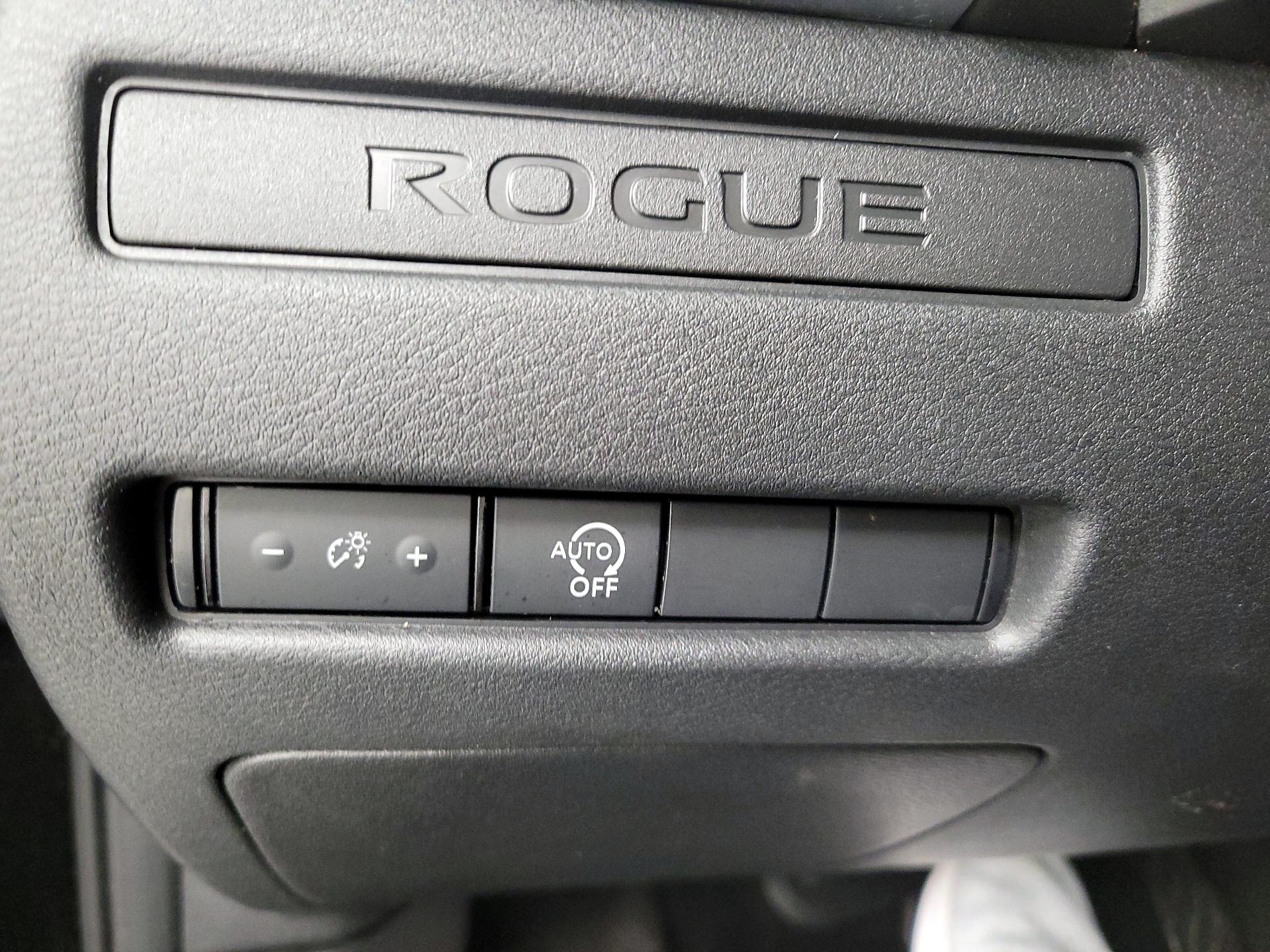 Thumbnail: 2023 Nissan Rogue - 13