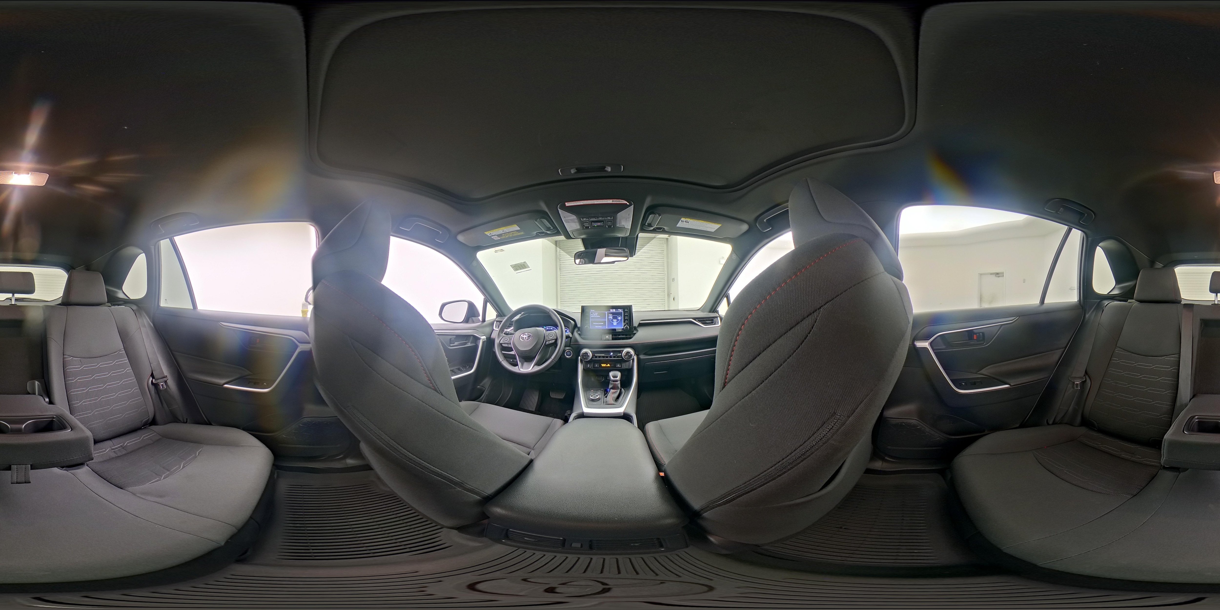 2021 Toyota RAV4 SE - Photo 27
