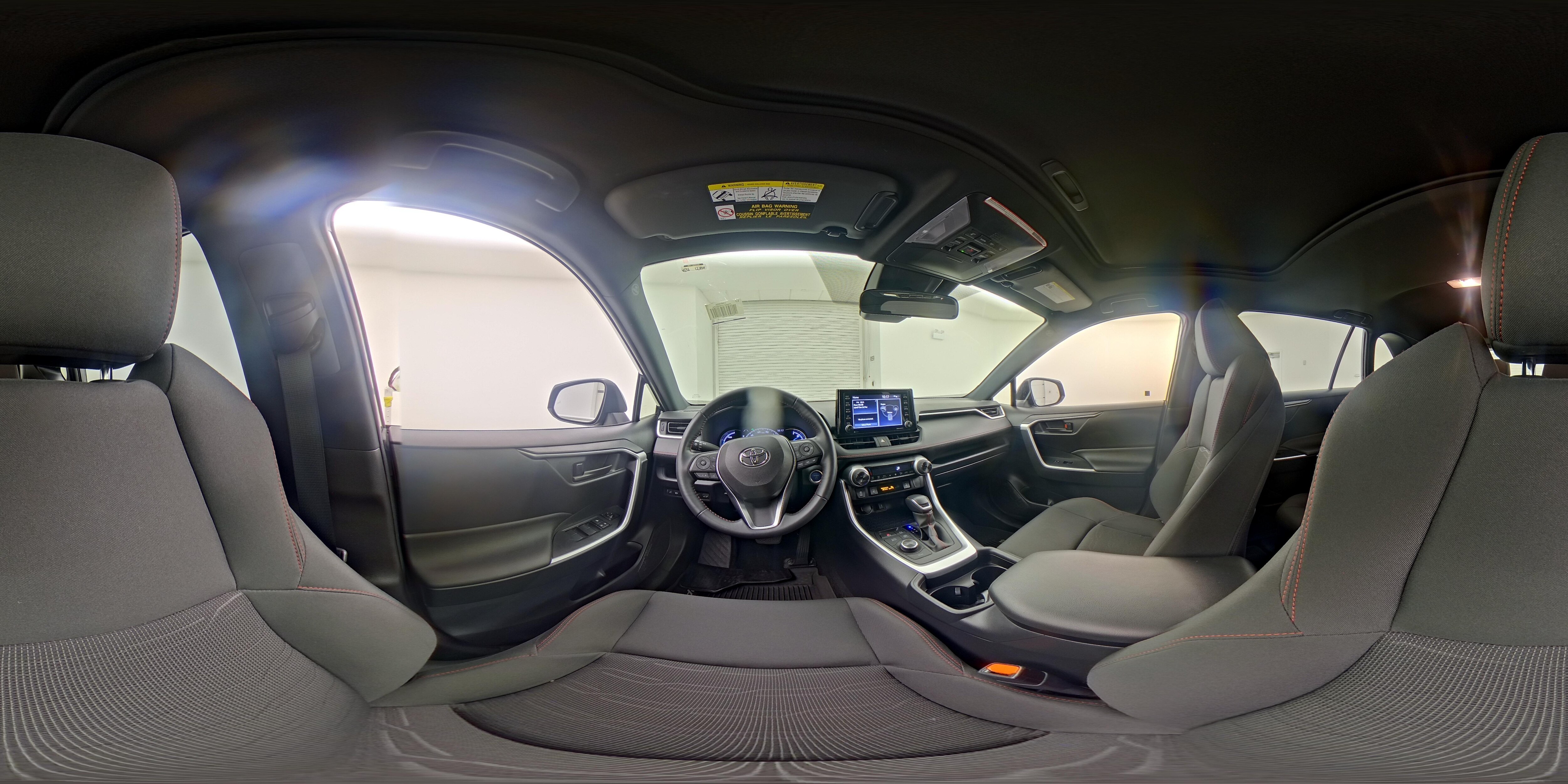 2021 Toyota RAV4 SE - Photo 28