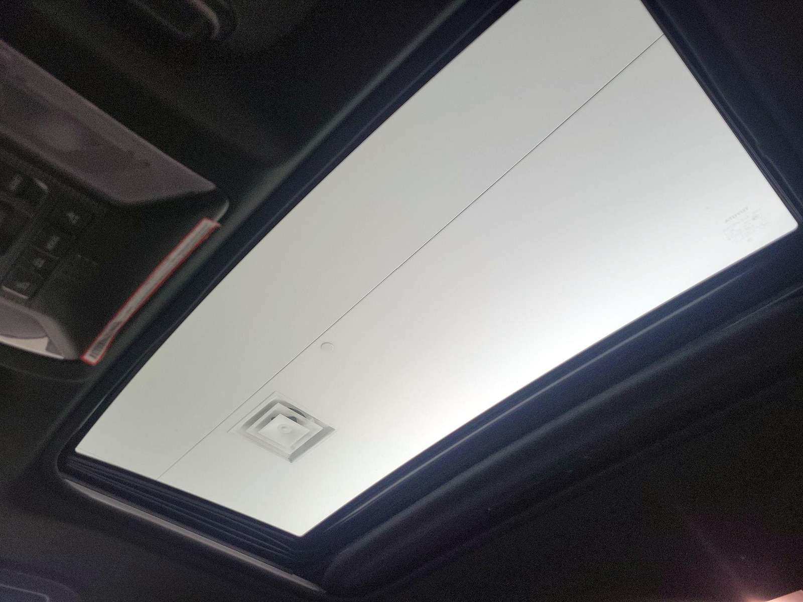 2021 Toyota RAV4 SE - Photo 20