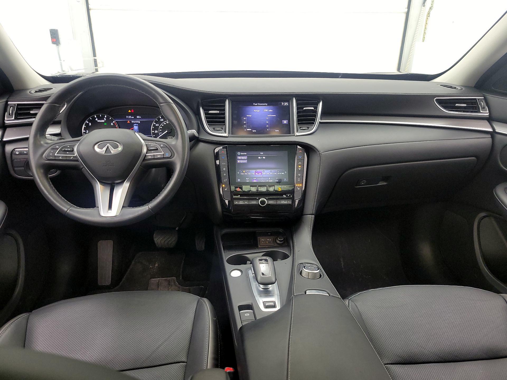 Thumbnail: 2023 INFINITI QX50 - 9