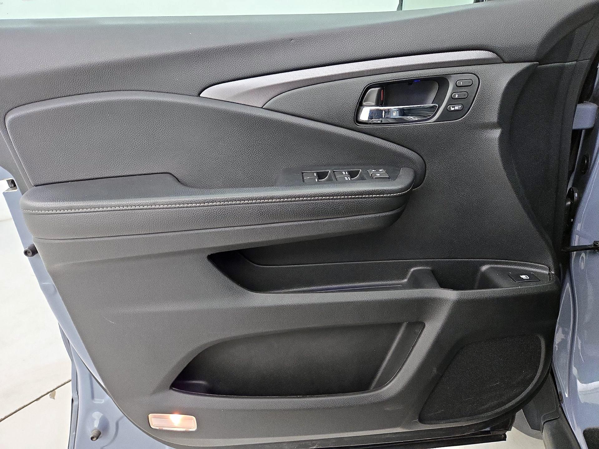 Thumbnail: 2023 Honda Ridgeline - 12