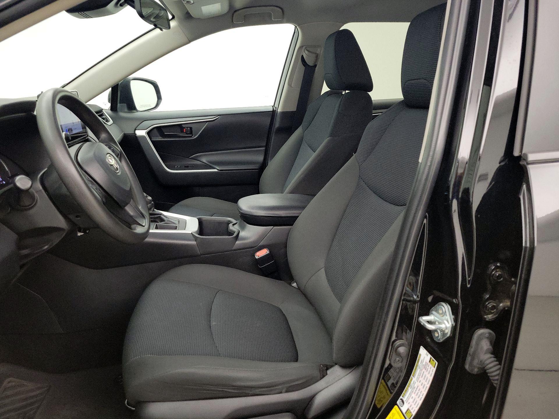 Thumbnail: 2023 Toyota RAV4 - 11