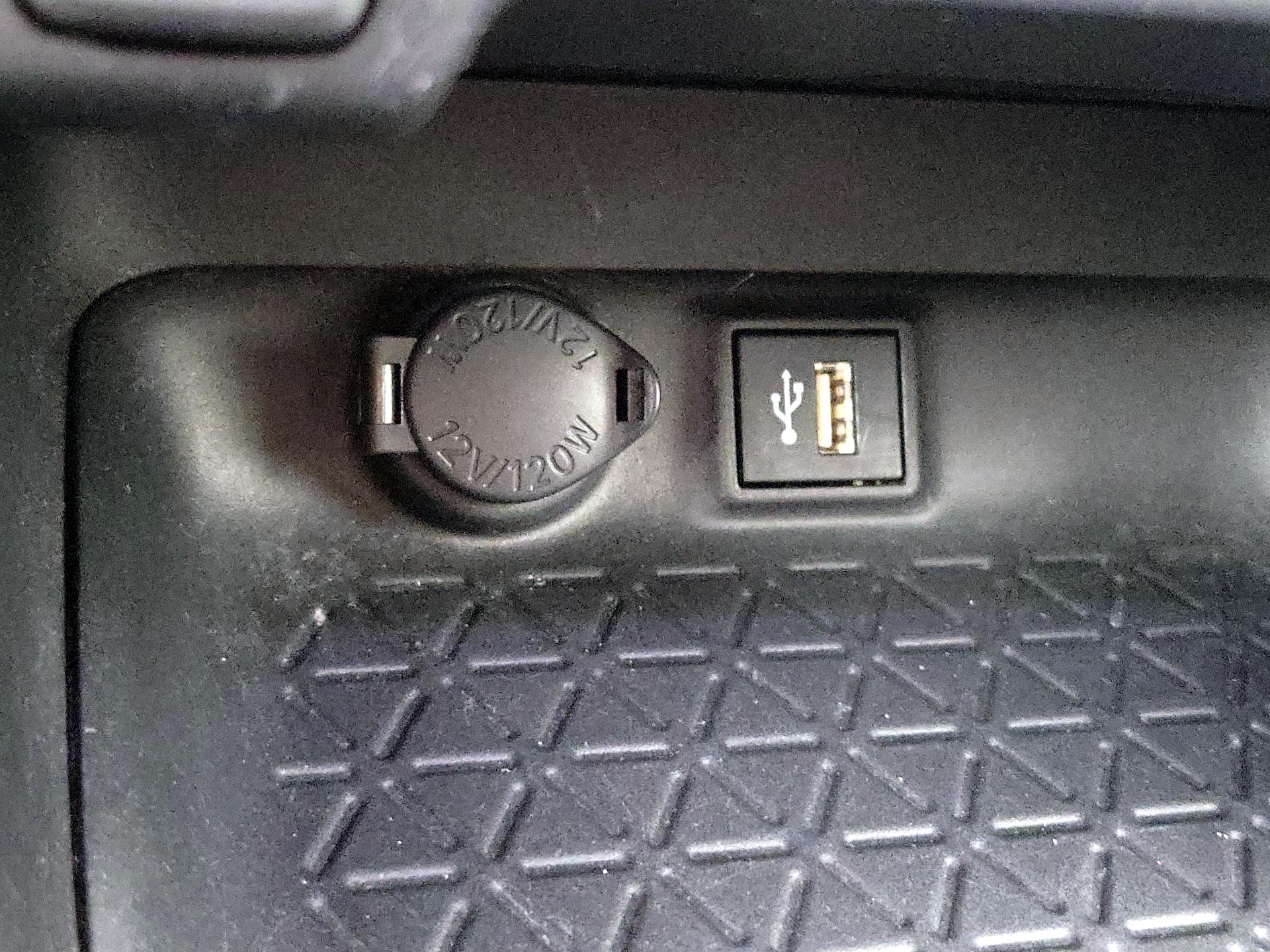 Thumbnail: 2023 Toyota RAV4 - 18