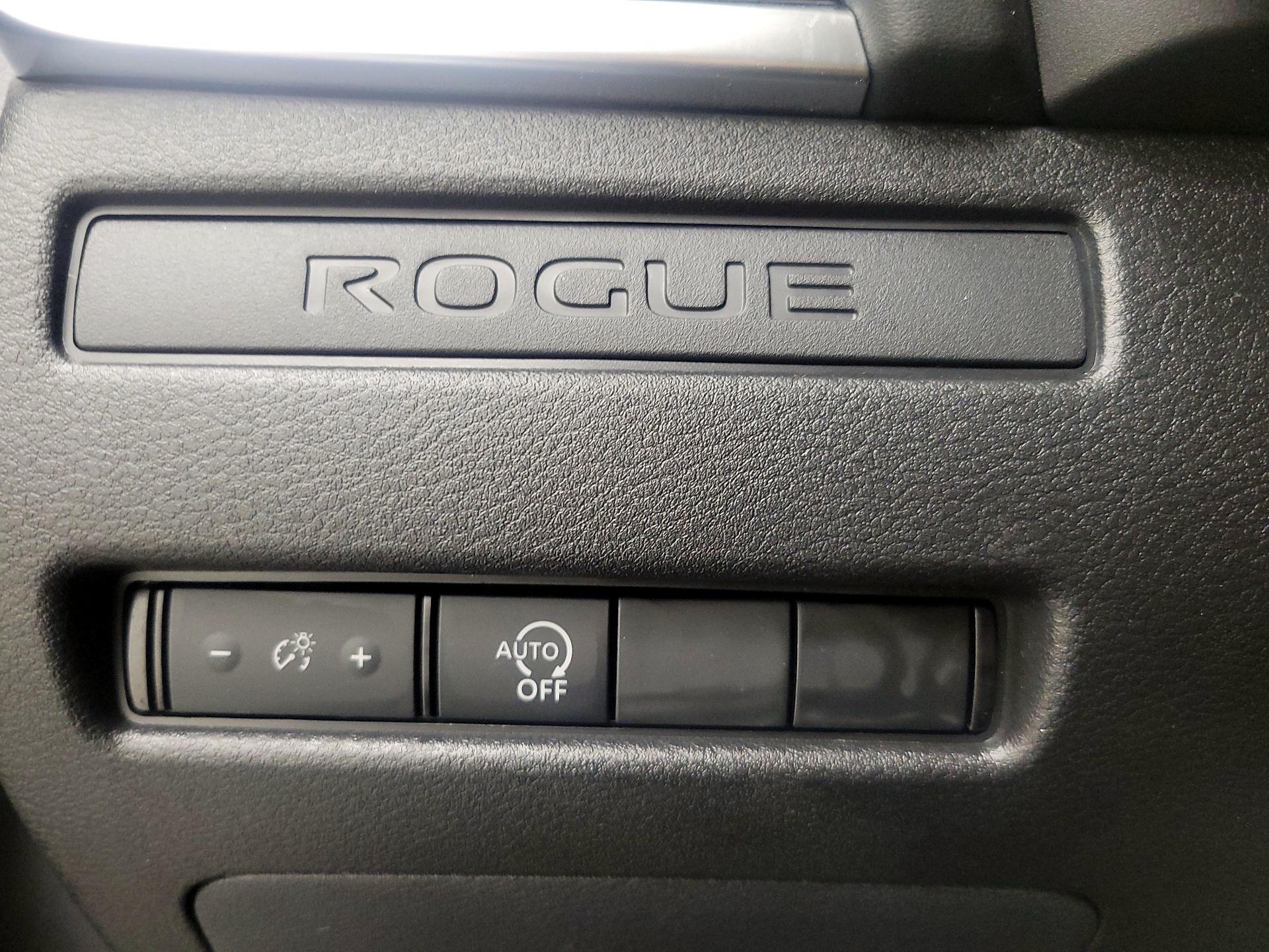 Thumbnail: 2023 Nissan Rogue - 13