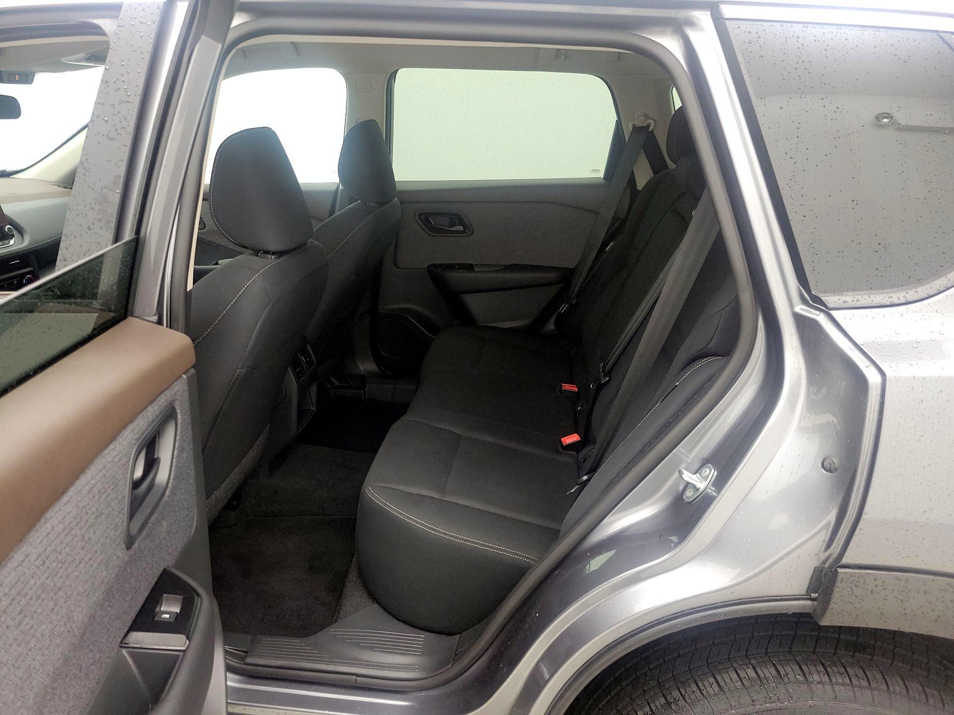 Thumbnail: 2023 Nissan Rogue - 19