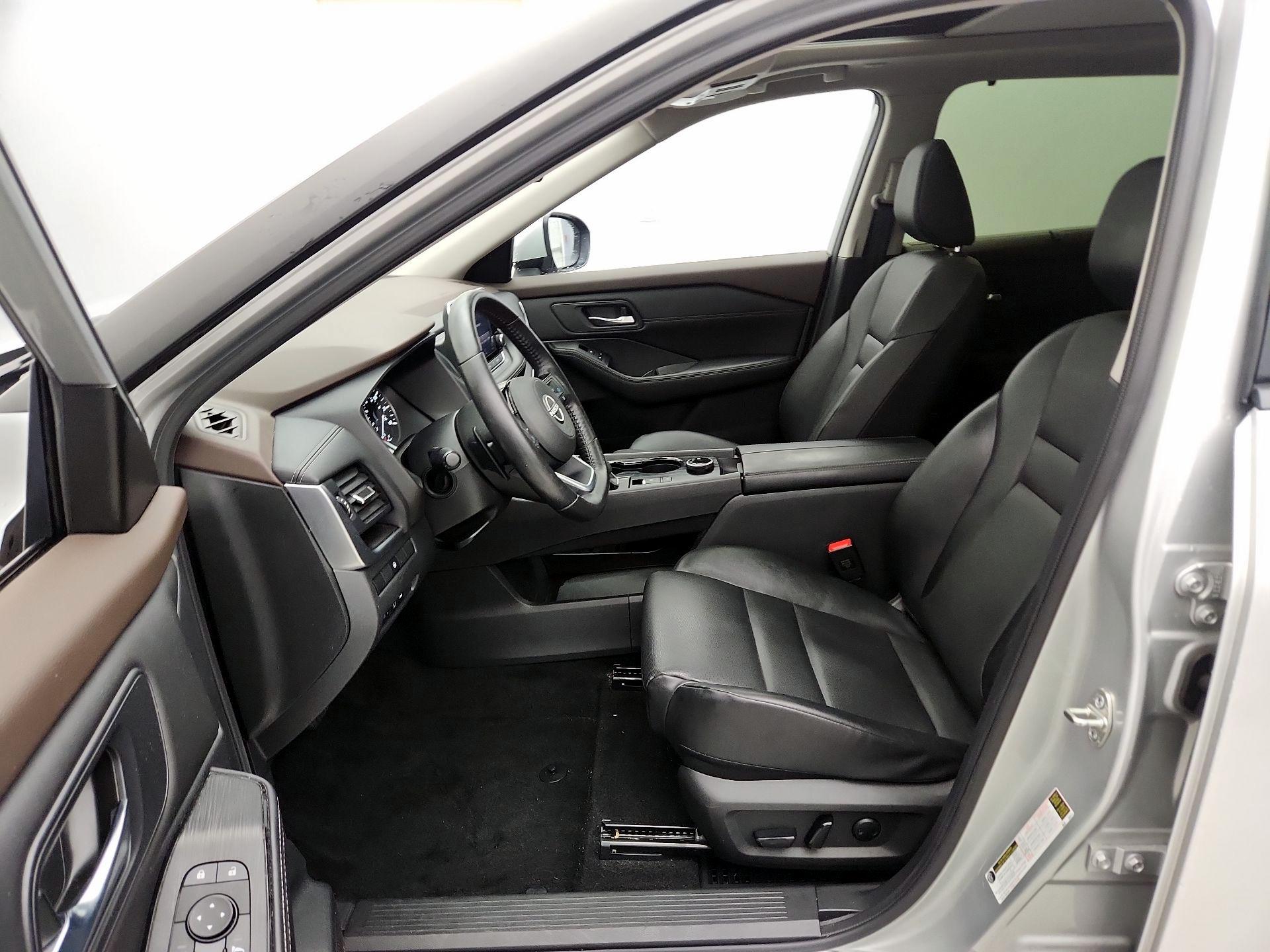 Thumbnail: 2023 Nissan Rogue - 11