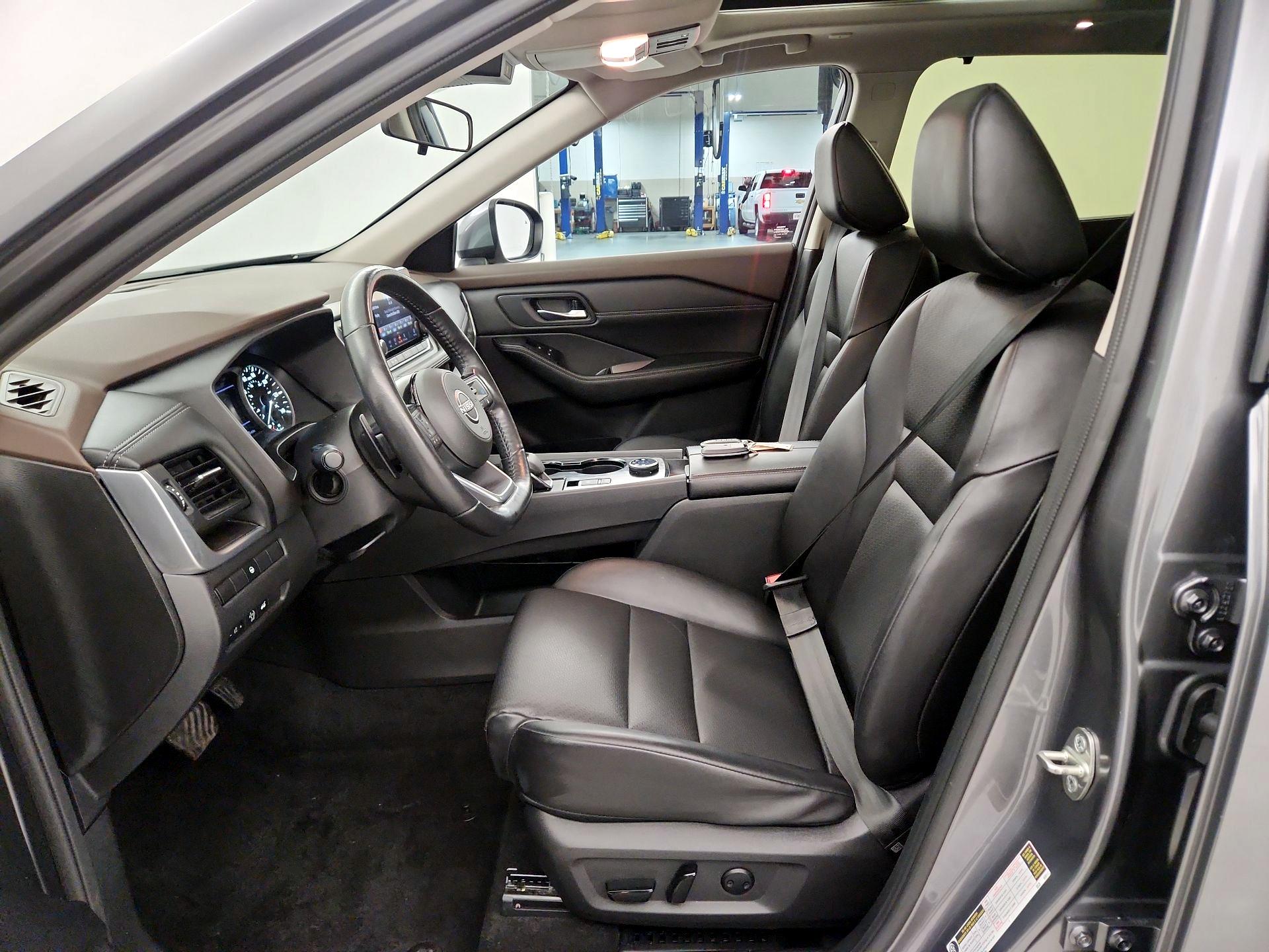 Thumbnail: 2023 Nissan Rogue - 11