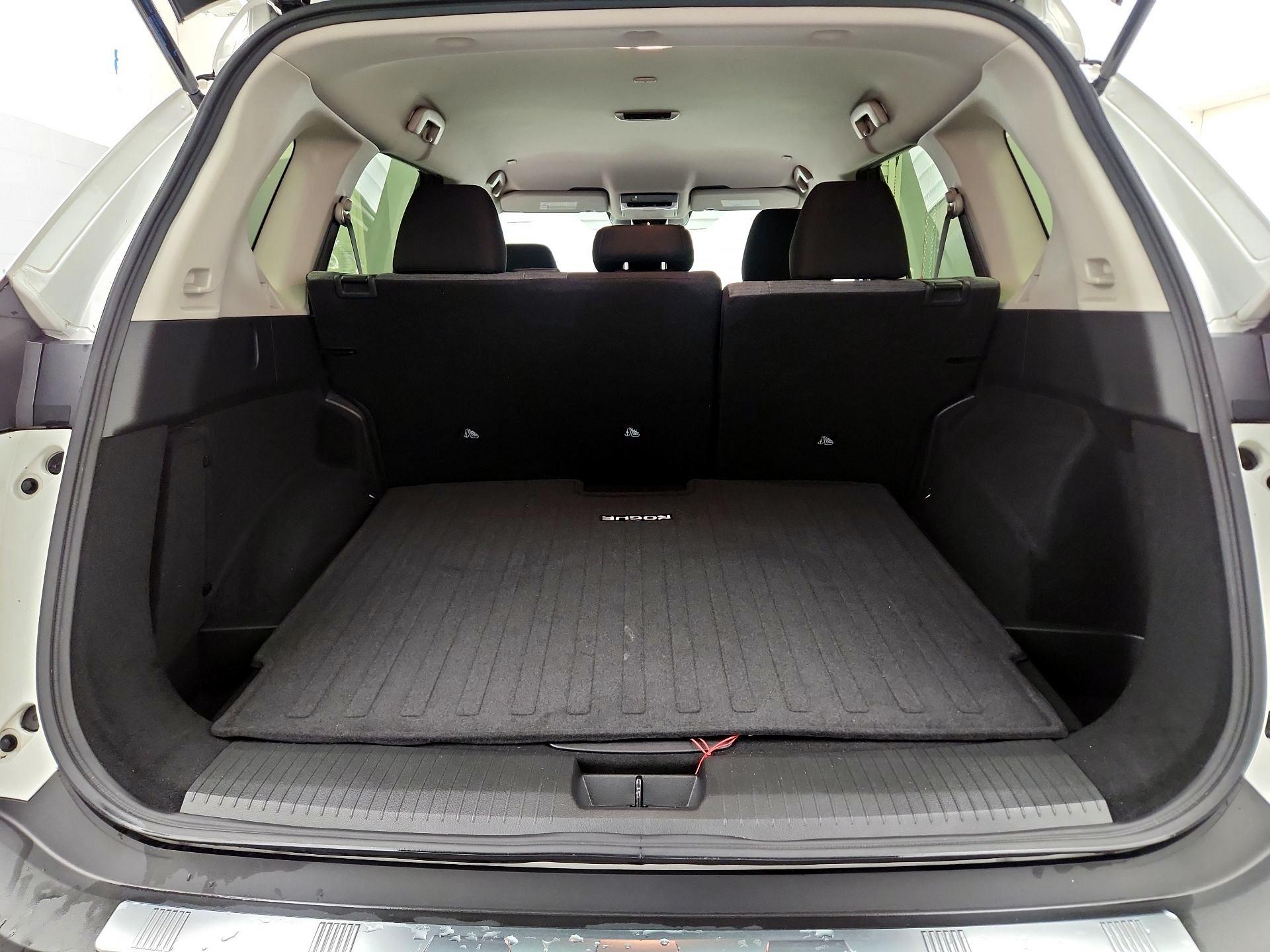 Thumbnail: 2023 Nissan Rogue - 20