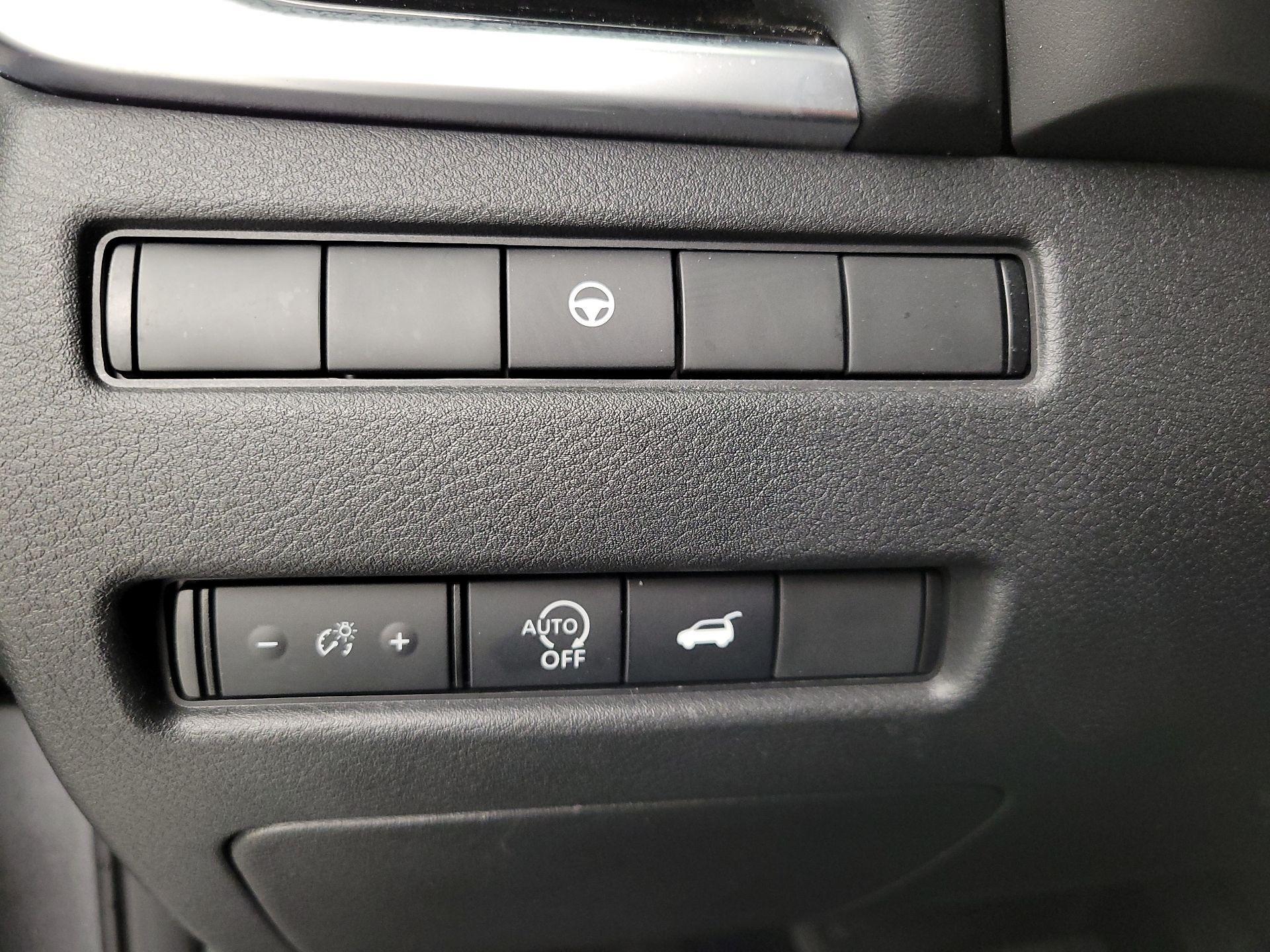 Thumbnail: 2023 Nissan Rogue - 13