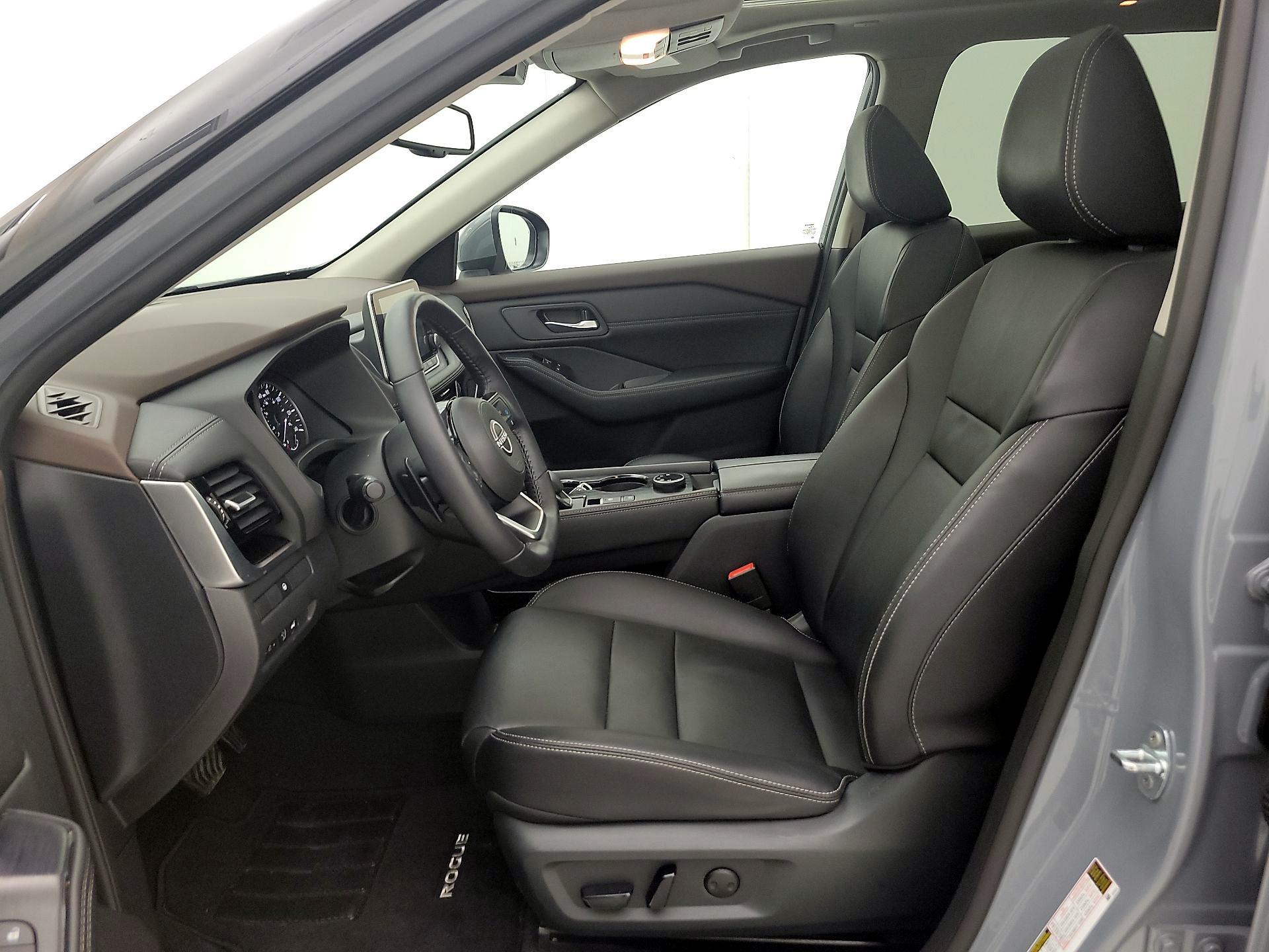 Thumbnail: 2023 Nissan Rogue - 9