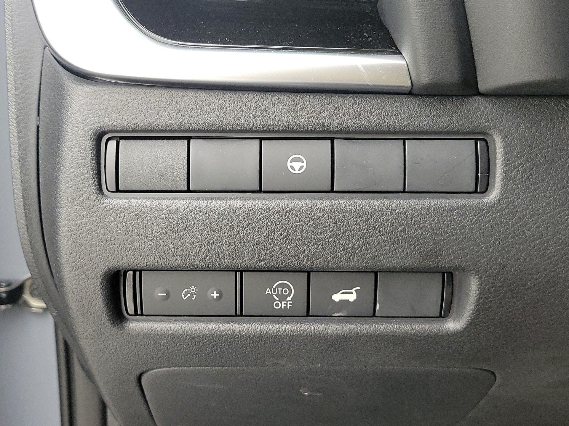 Thumbnail: 2023 Nissan Rogue - 11