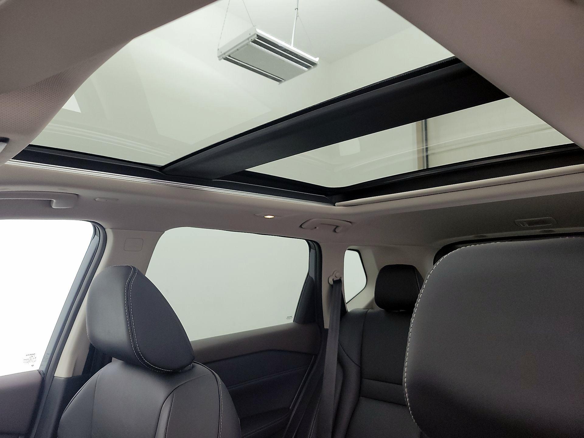 Thumbnail: 2023 Nissan Rogue - 17