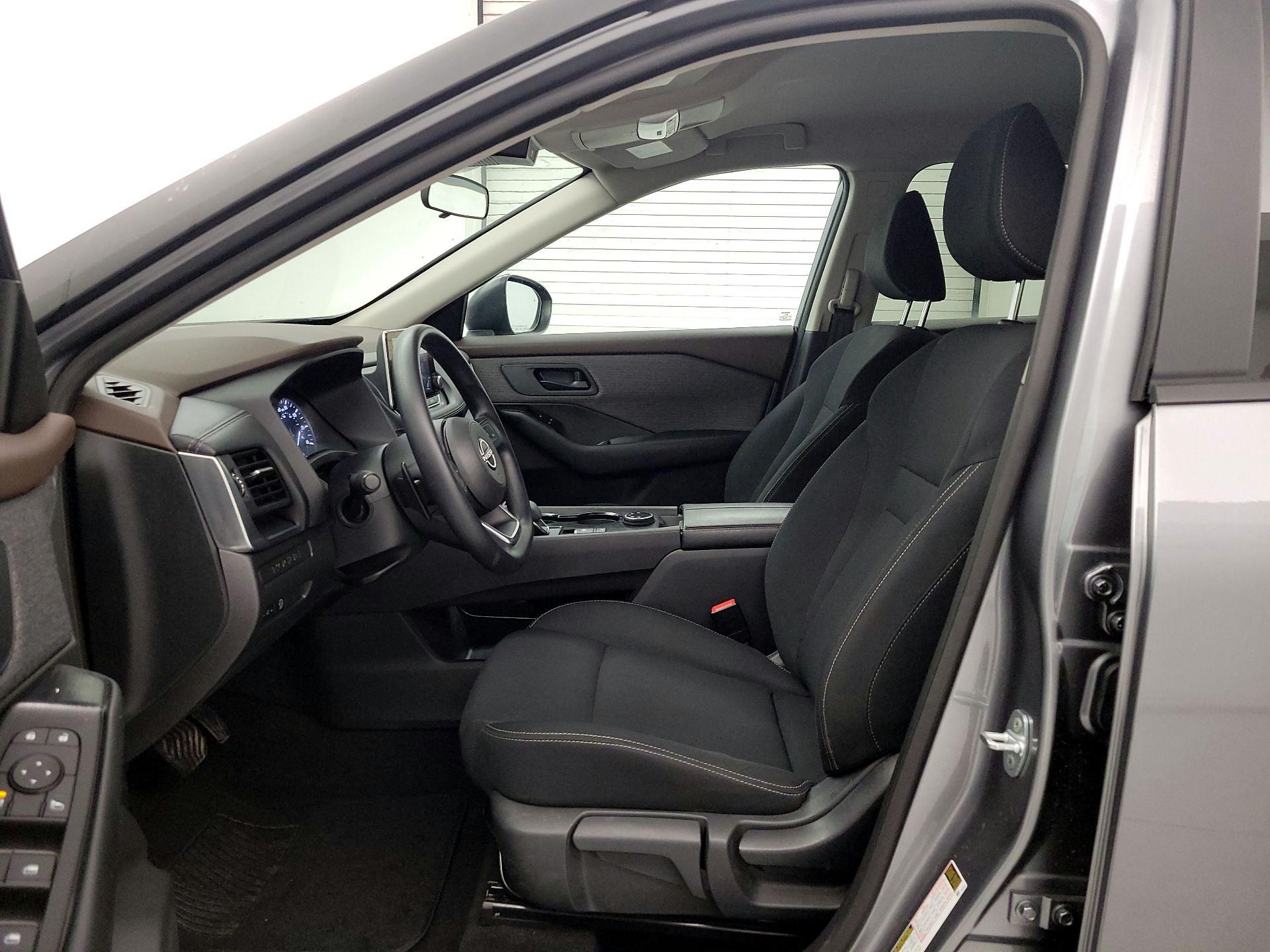 Thumbnail: 2023 Nissan Rogue - 11