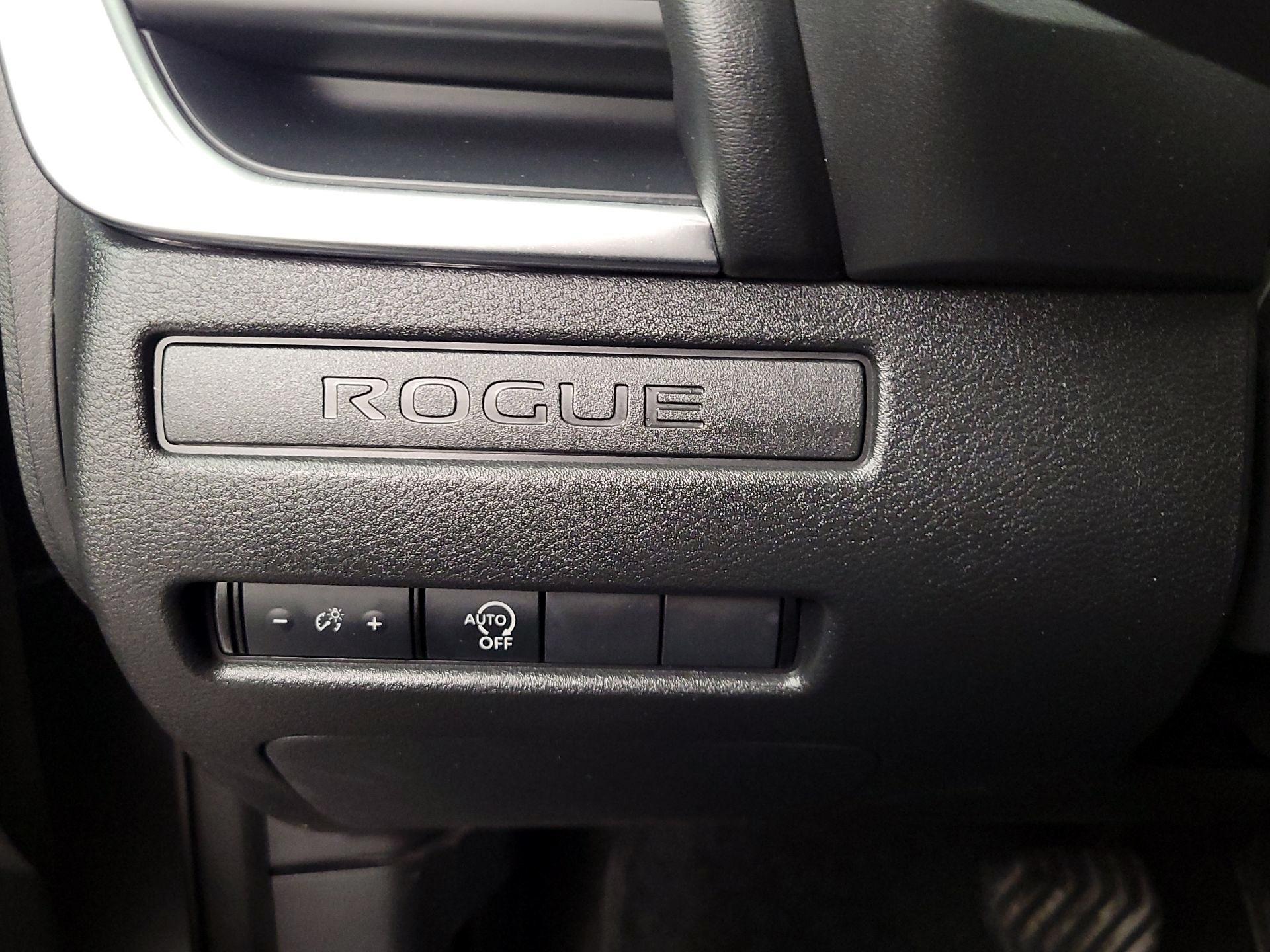 Thumbnail: 2023 Nissan Rogue - 13