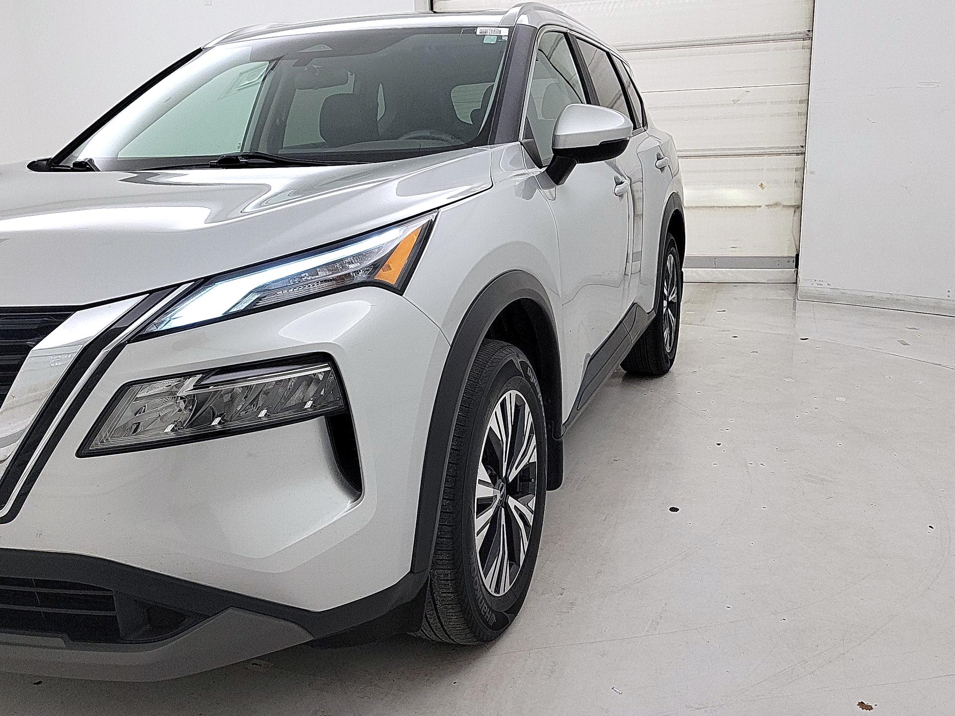 Thumbnail: 2023 Nissan Rogue - 3