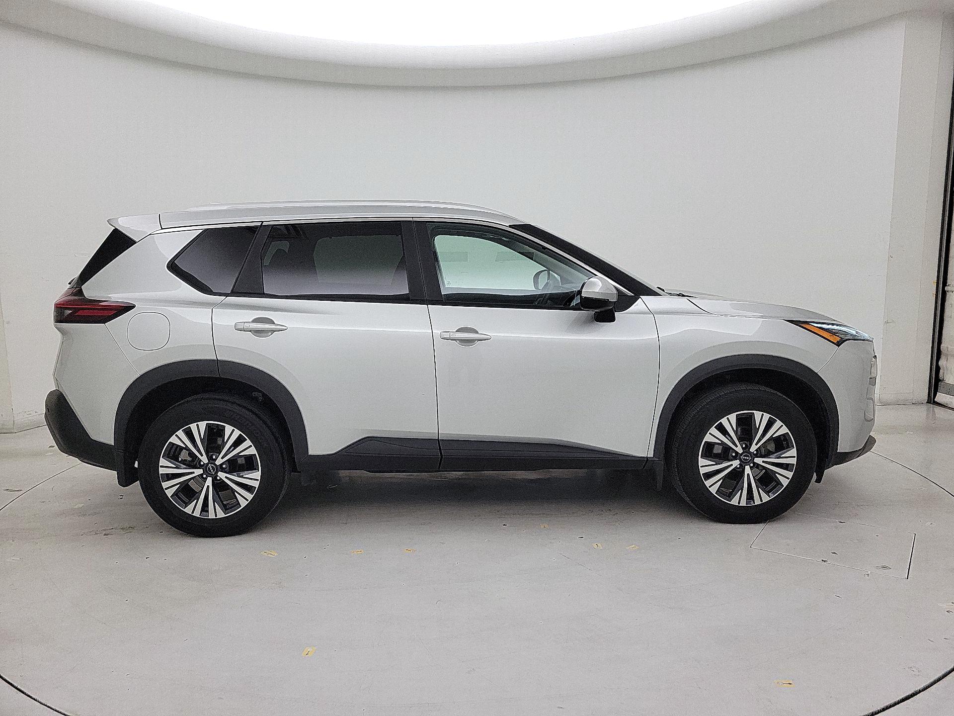 Thumbnail: 2023 Nissan Rogue - 4