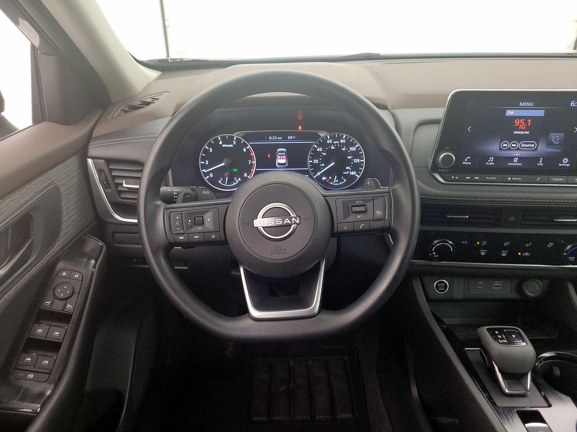 Thumbnail: 2023 Nissan Rogue - 10