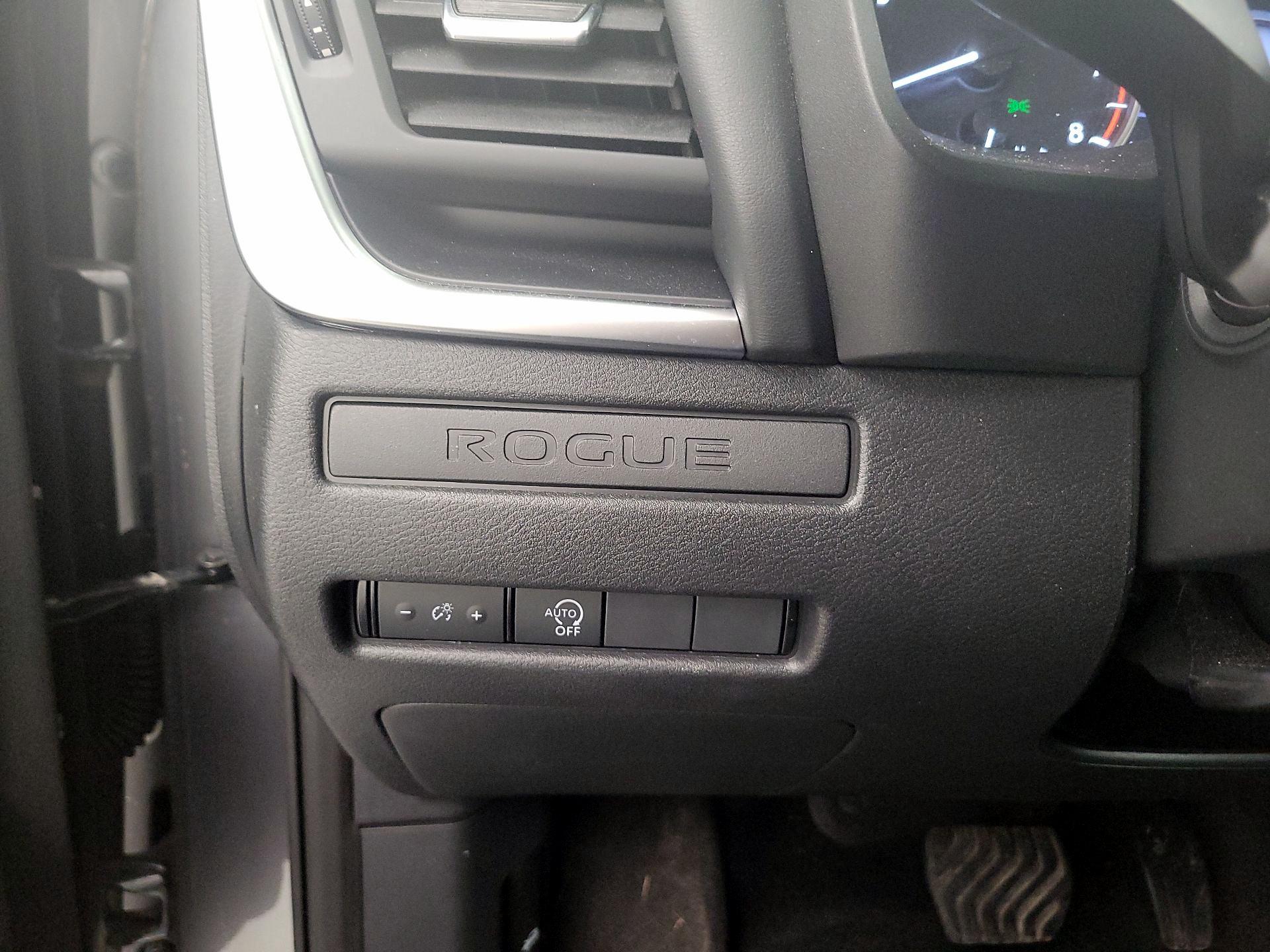 Thumbnail: 2023 Nissan Rogue - 13