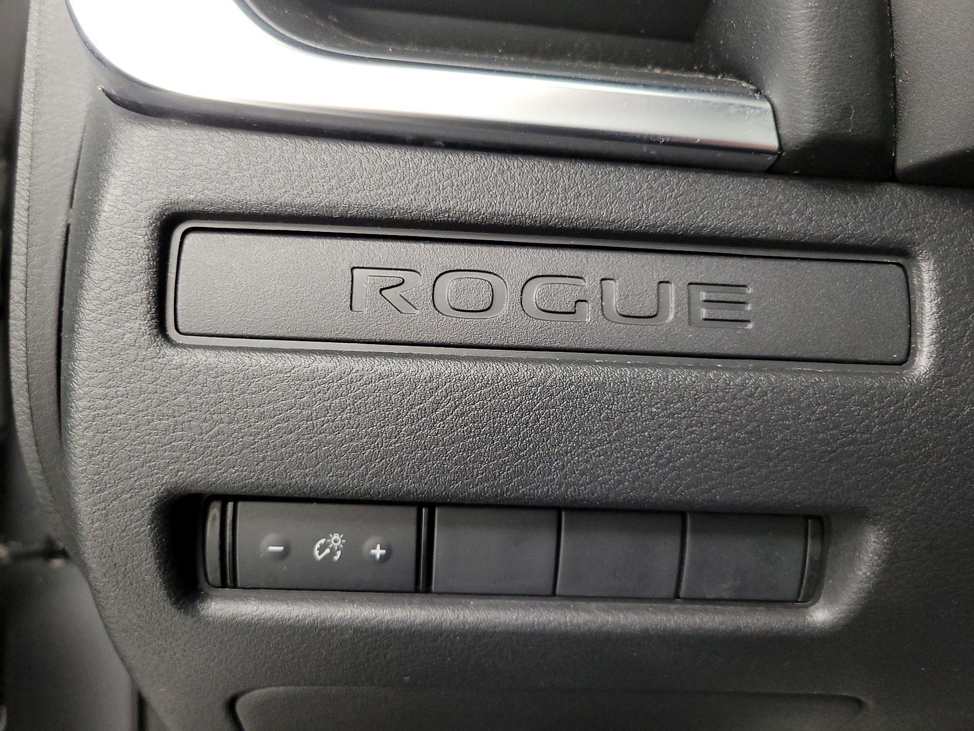 Thumbnail: 2023 Nissan Rogue - 13