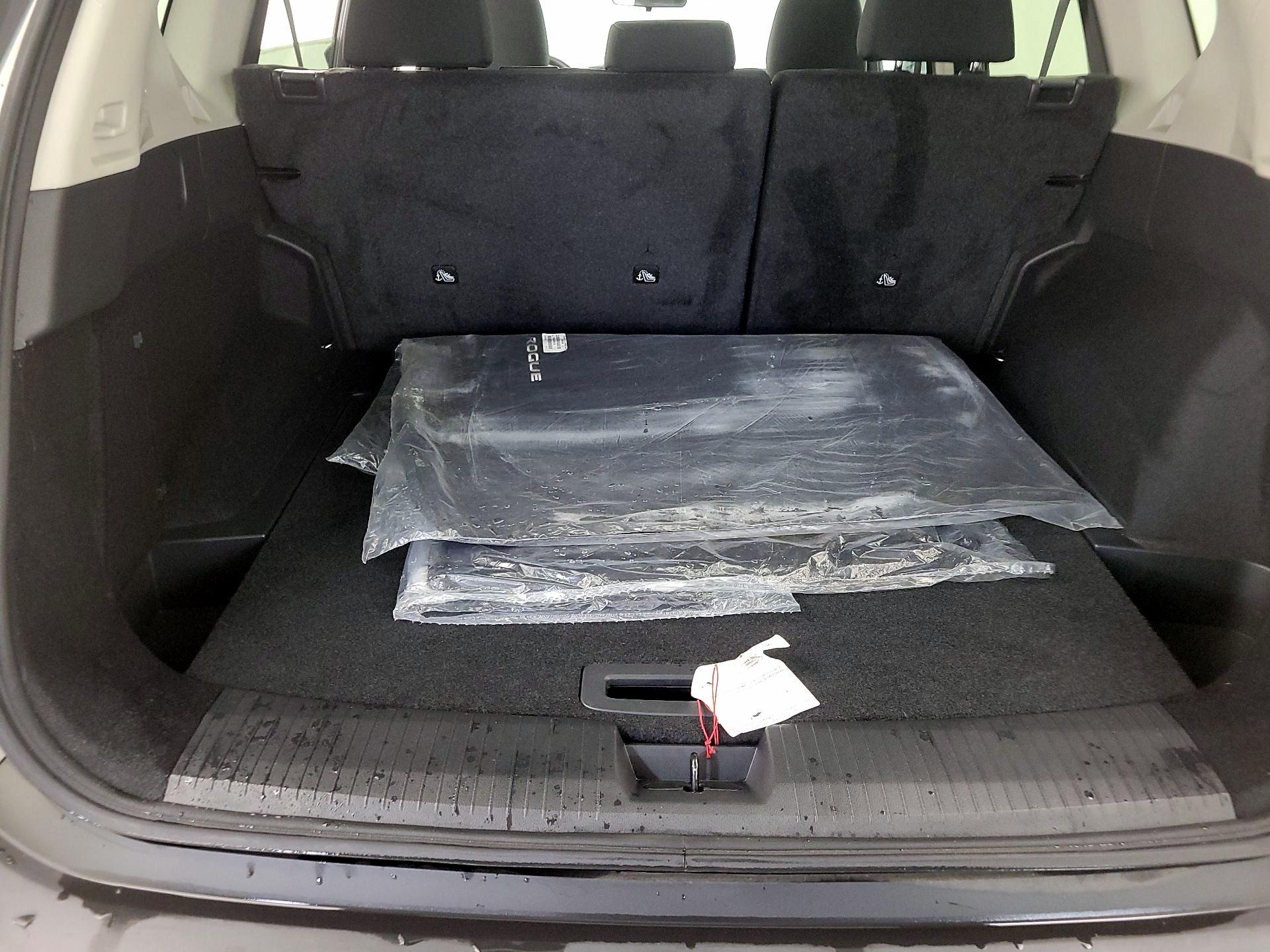 Thumbnail: 2023 Nissan Rogue - 20