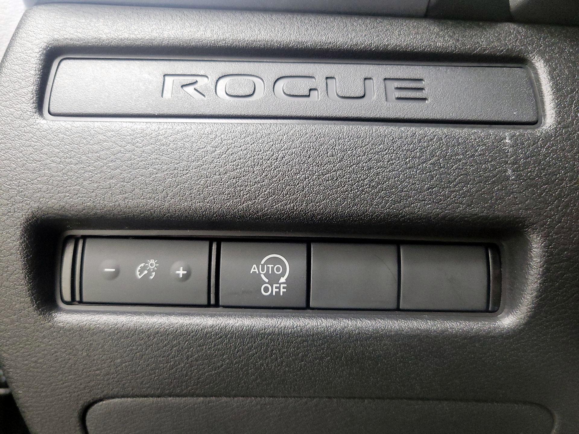 Thumbnail: 2023 Nissan Rogue - 13