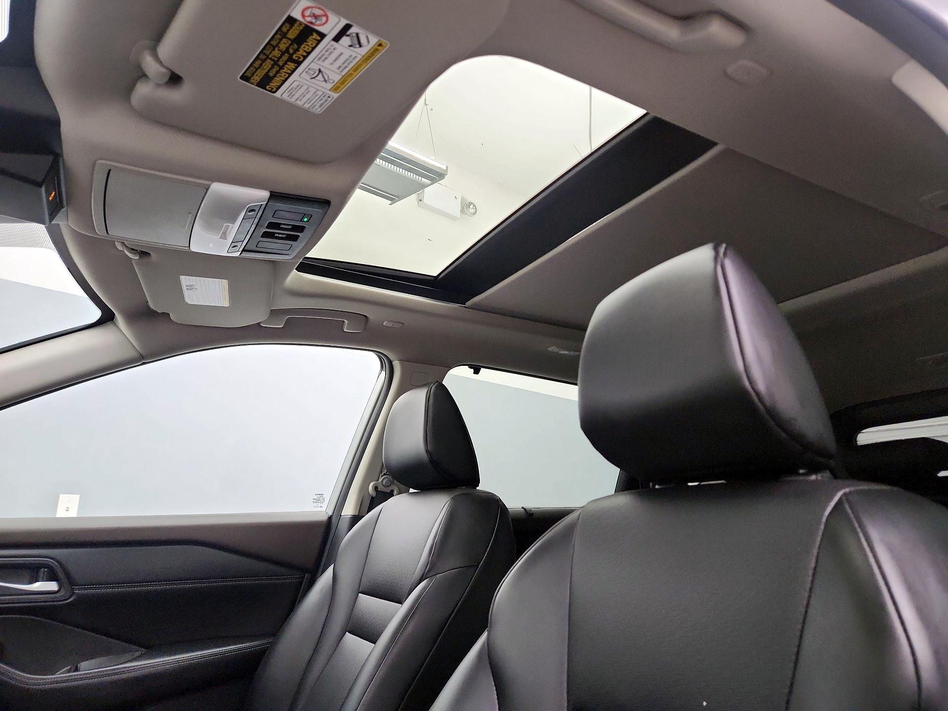 Thumbnail: 2023 Nissan Rogue - 19