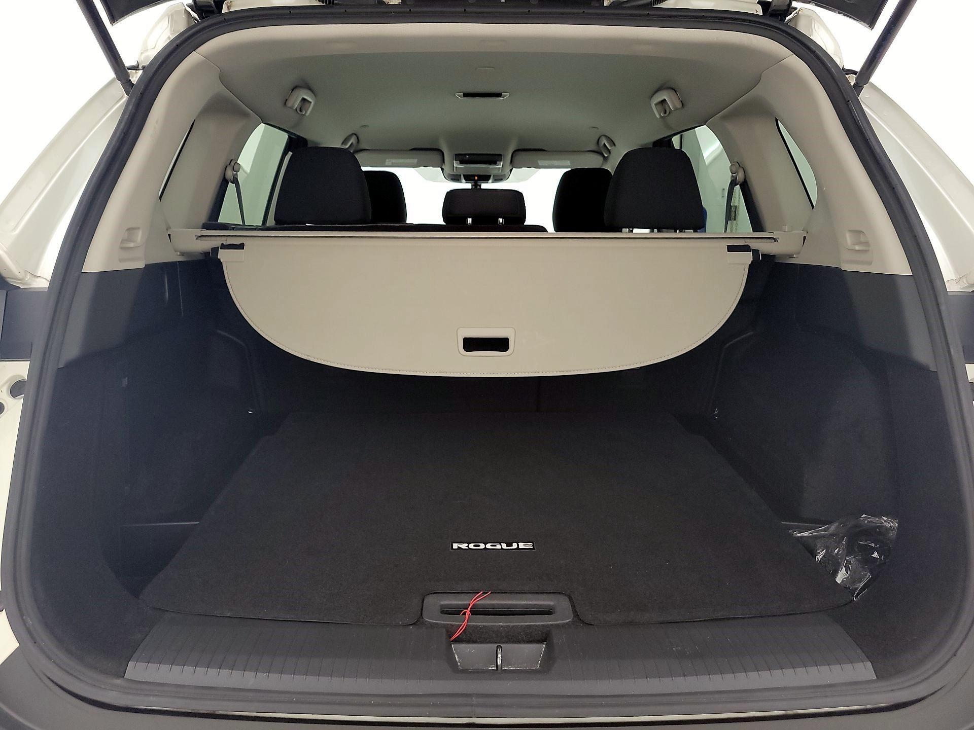 Thumbnail: 2023 Nissan Rogue - 18