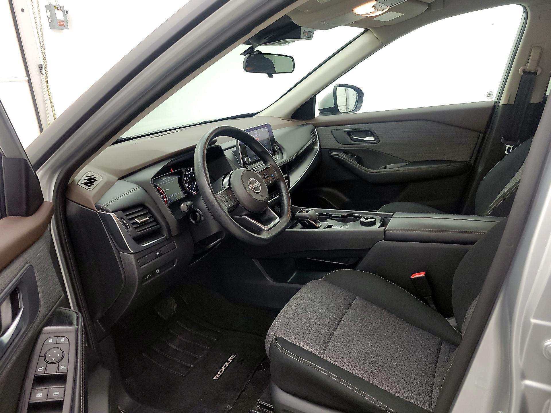 Thumbnail: 2023 Nissan Rogue - 11