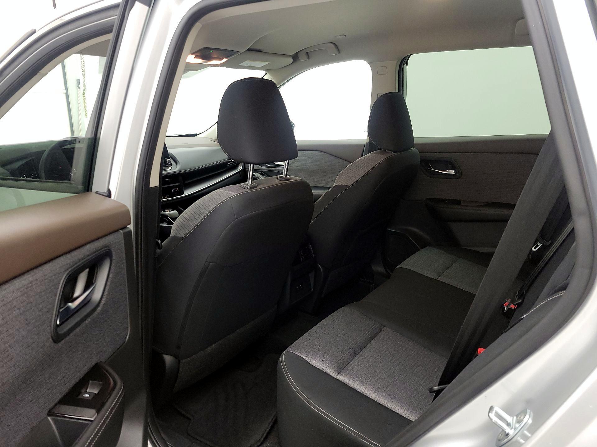 Thumbnail: 2023 Nissan Rogue - 20