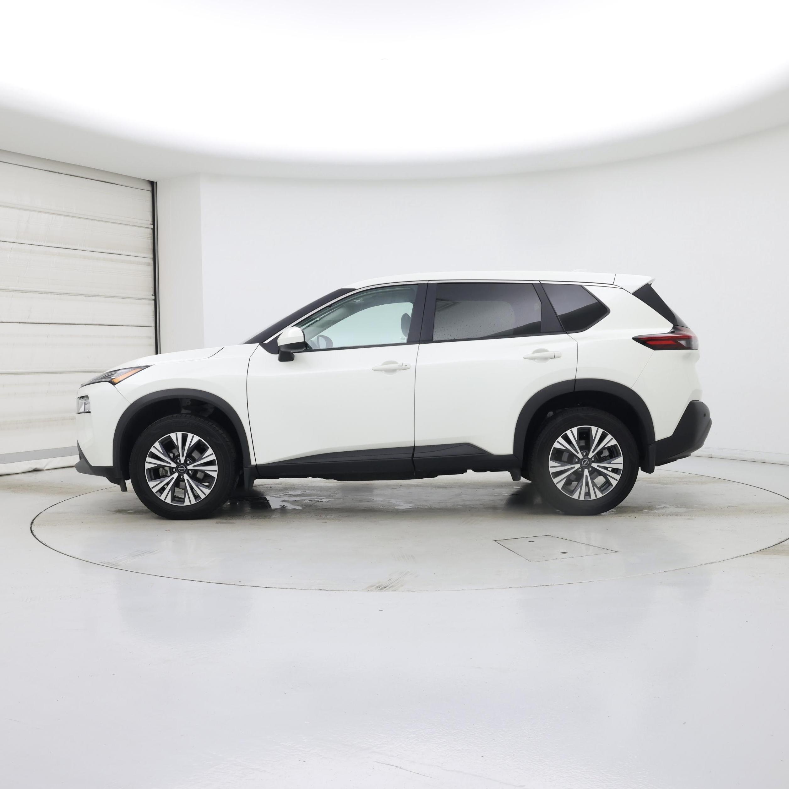 Thumbnail: 2023 Nissan Rogue - 3