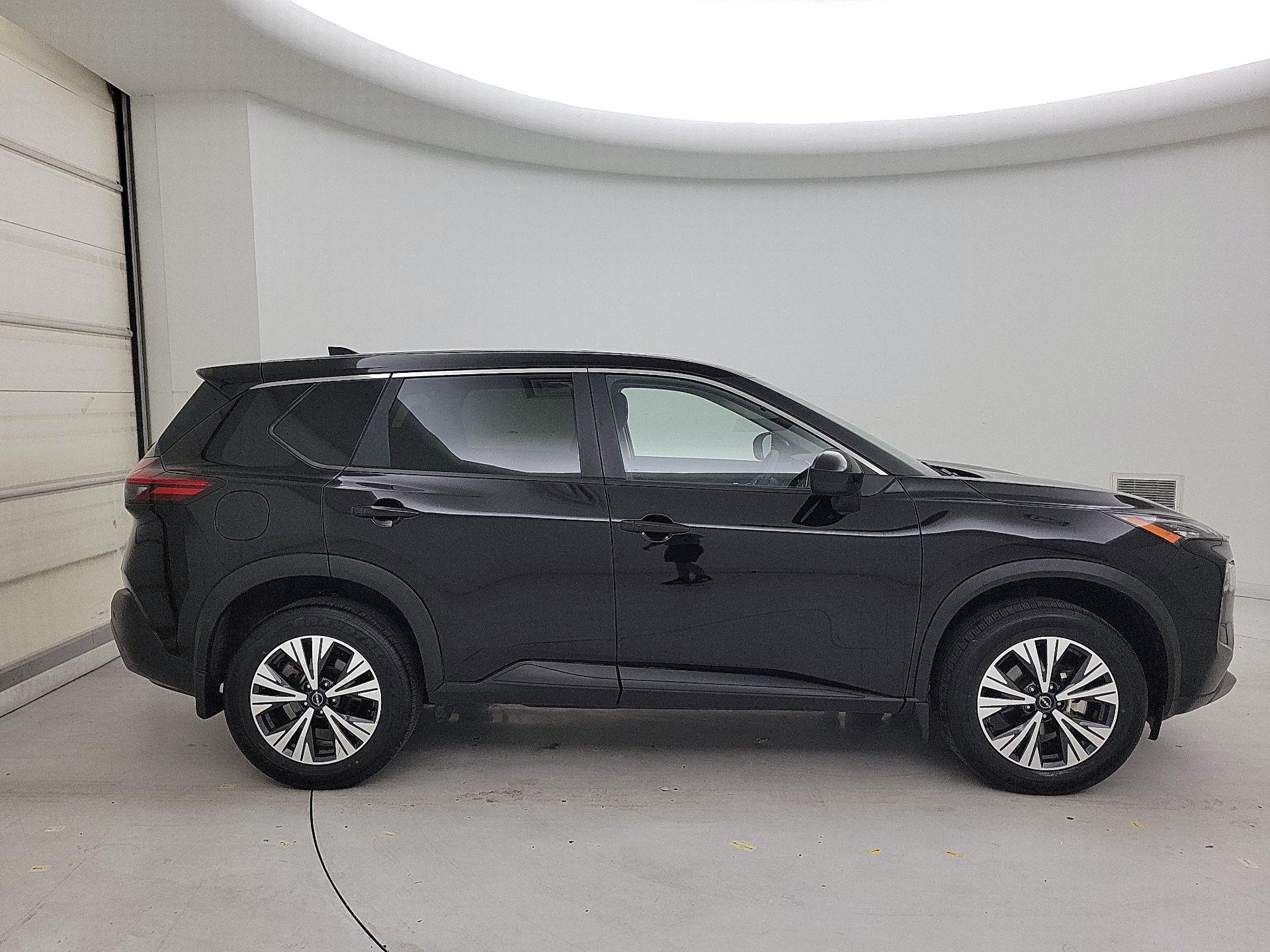 Thumbnail: 2023 Nissan Rogue - 4