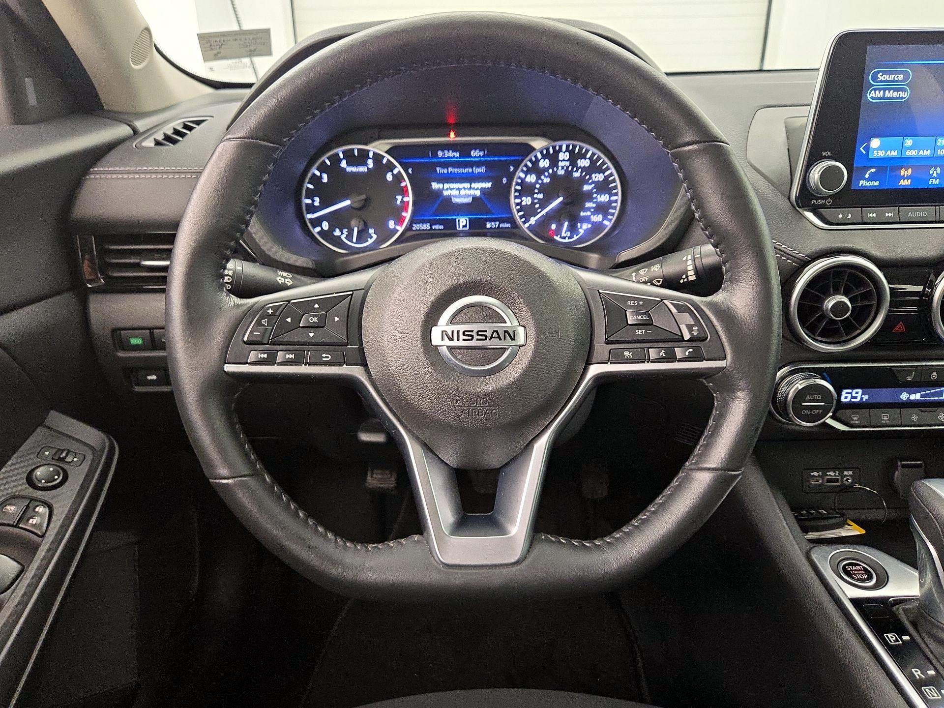 Thumbnail: 2023 Nissan Sentra - 10