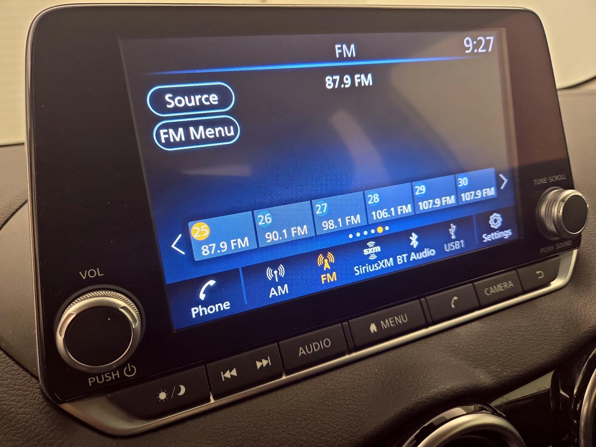 Thumbnail: 2023 Nissan Sentra - 15