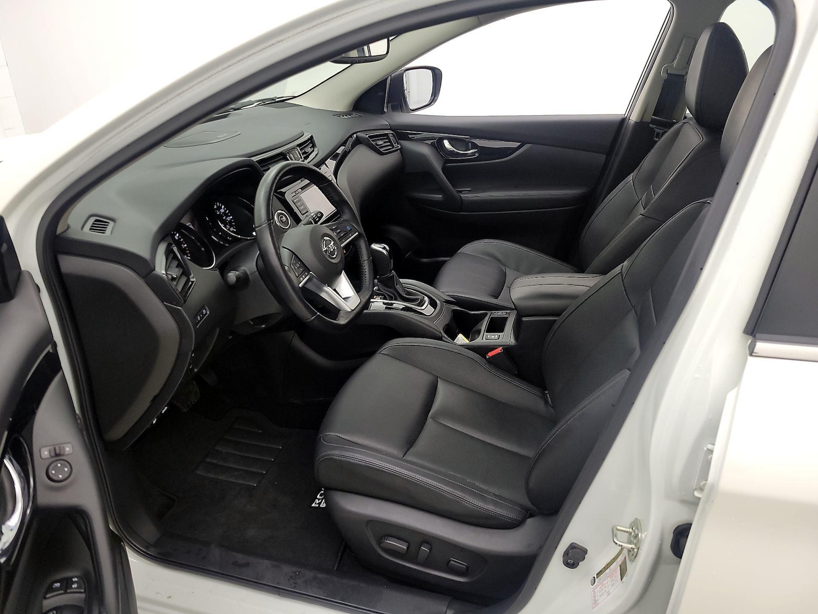 2022 Nissan Rogue Sport SL - Photo 12