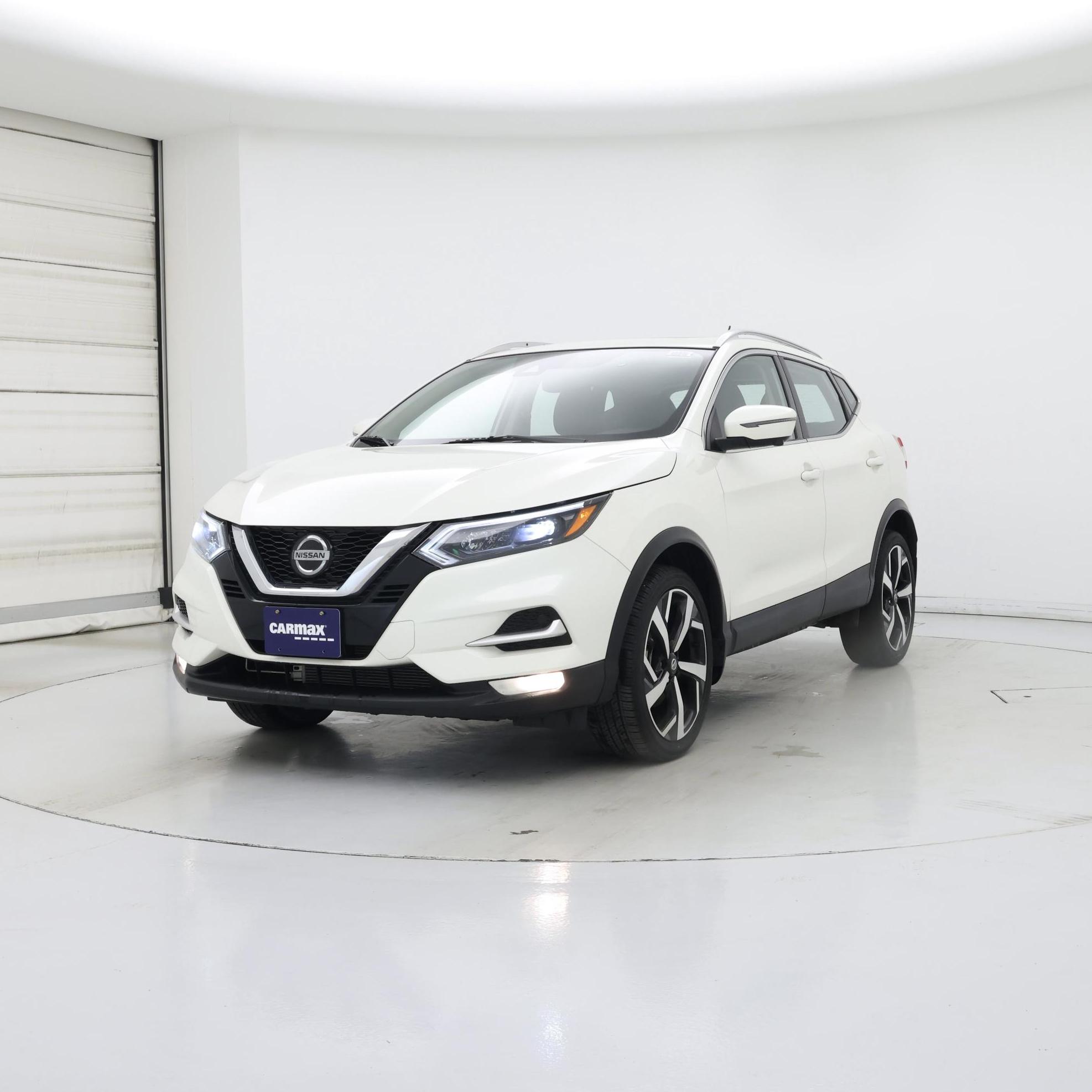 Thumbnail: 2022 Nissan Rogue Sport - 4
