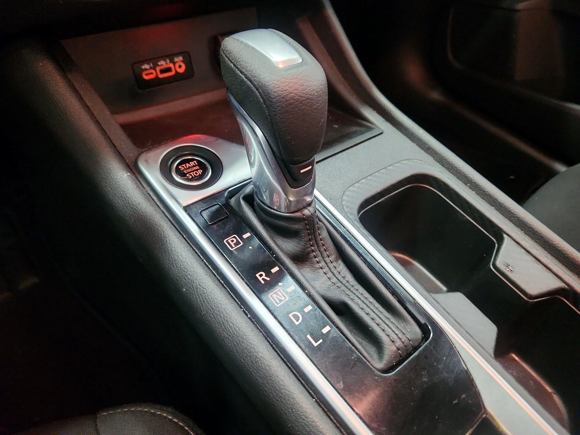 Thumbnail: 2023 Nissan Sentra - 17