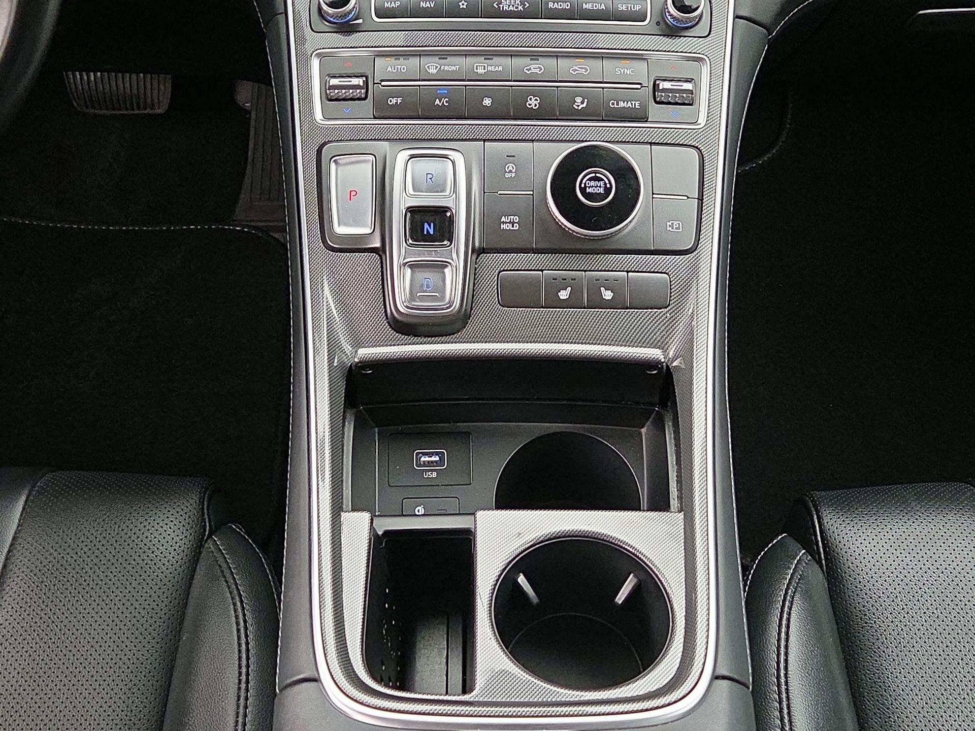 Thumbnail: 2023 Hyundai Santa Fe - 18