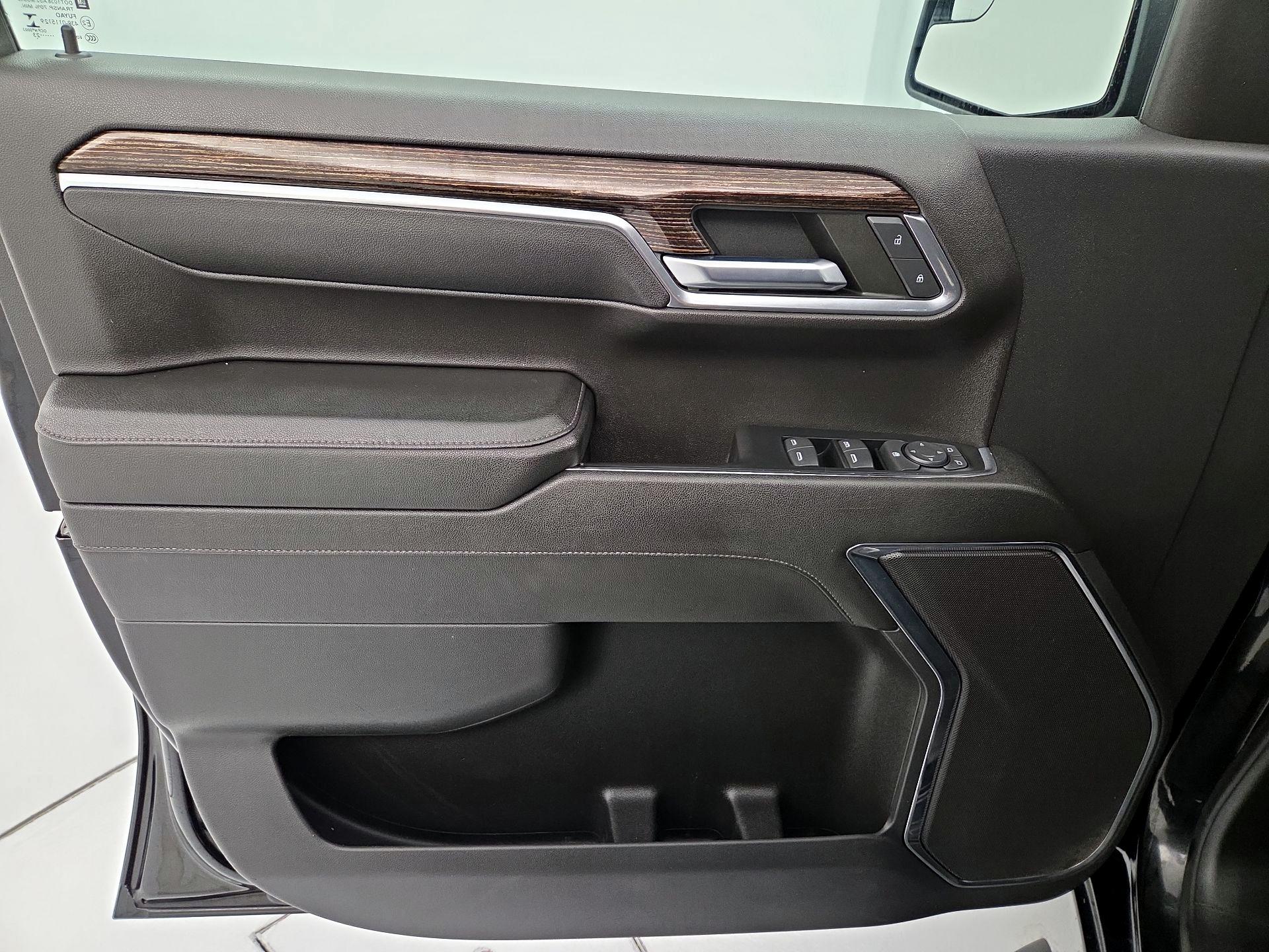 Thumbnail: 2023 GMC Sierra 1500 - 12