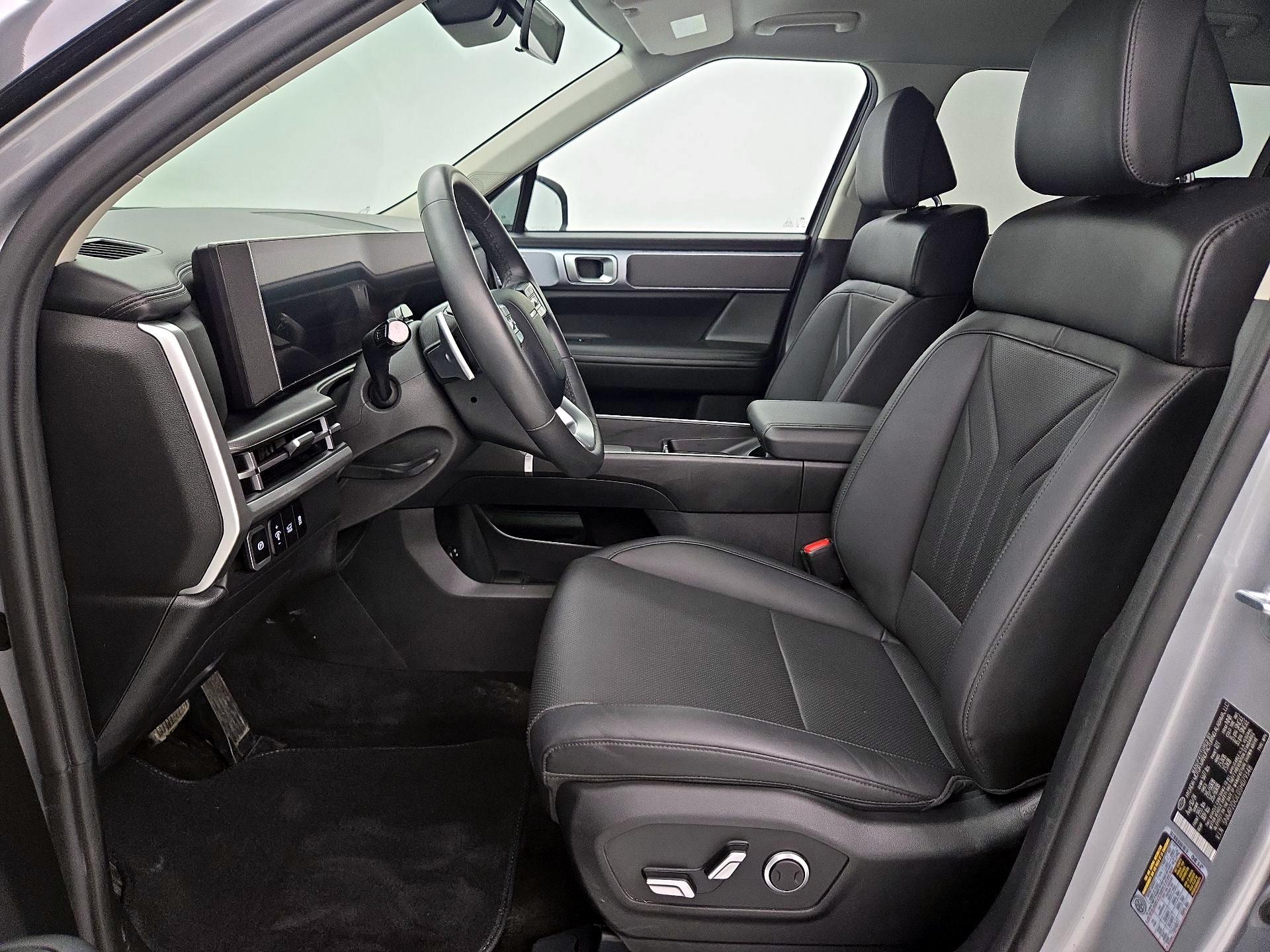 Thumbnail: 2025 Hyundai Santa Fe - 11