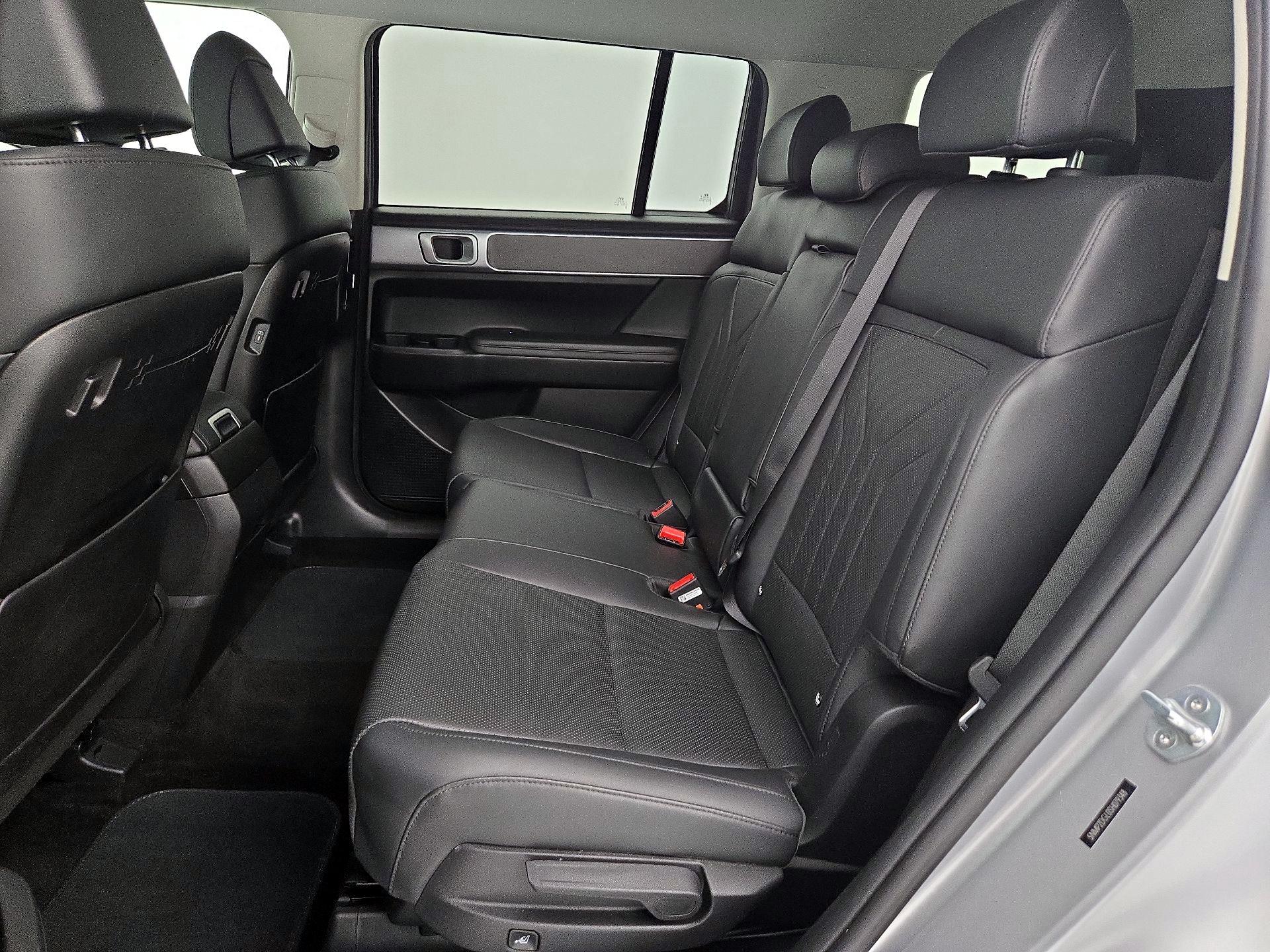 Thumbnail: 2025 Hyundai Santa Fe - 19