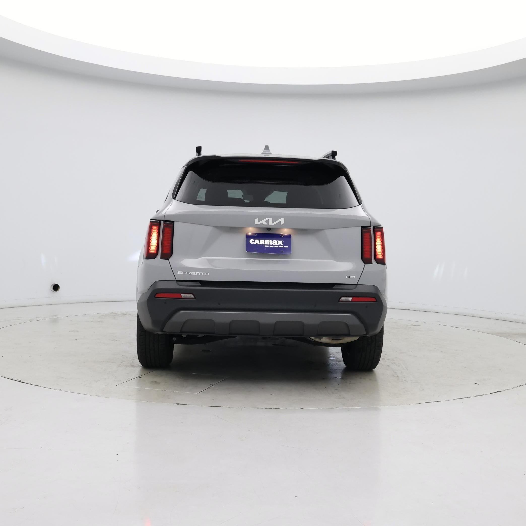 Thumbnail: 2023 Kia Sorento - 6