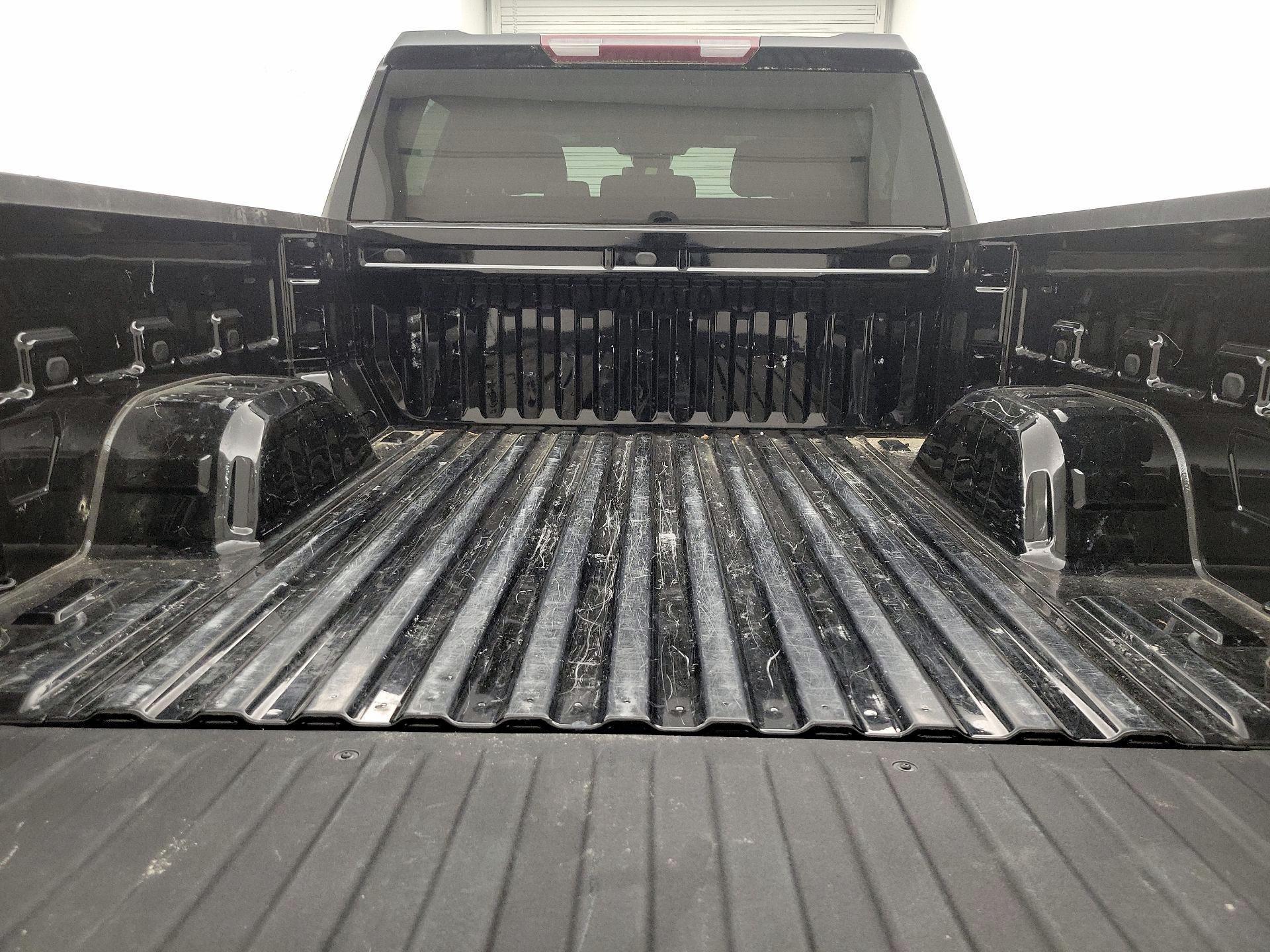 Thumbnail: 2023 Chevrolet Silverado 1500 - 20