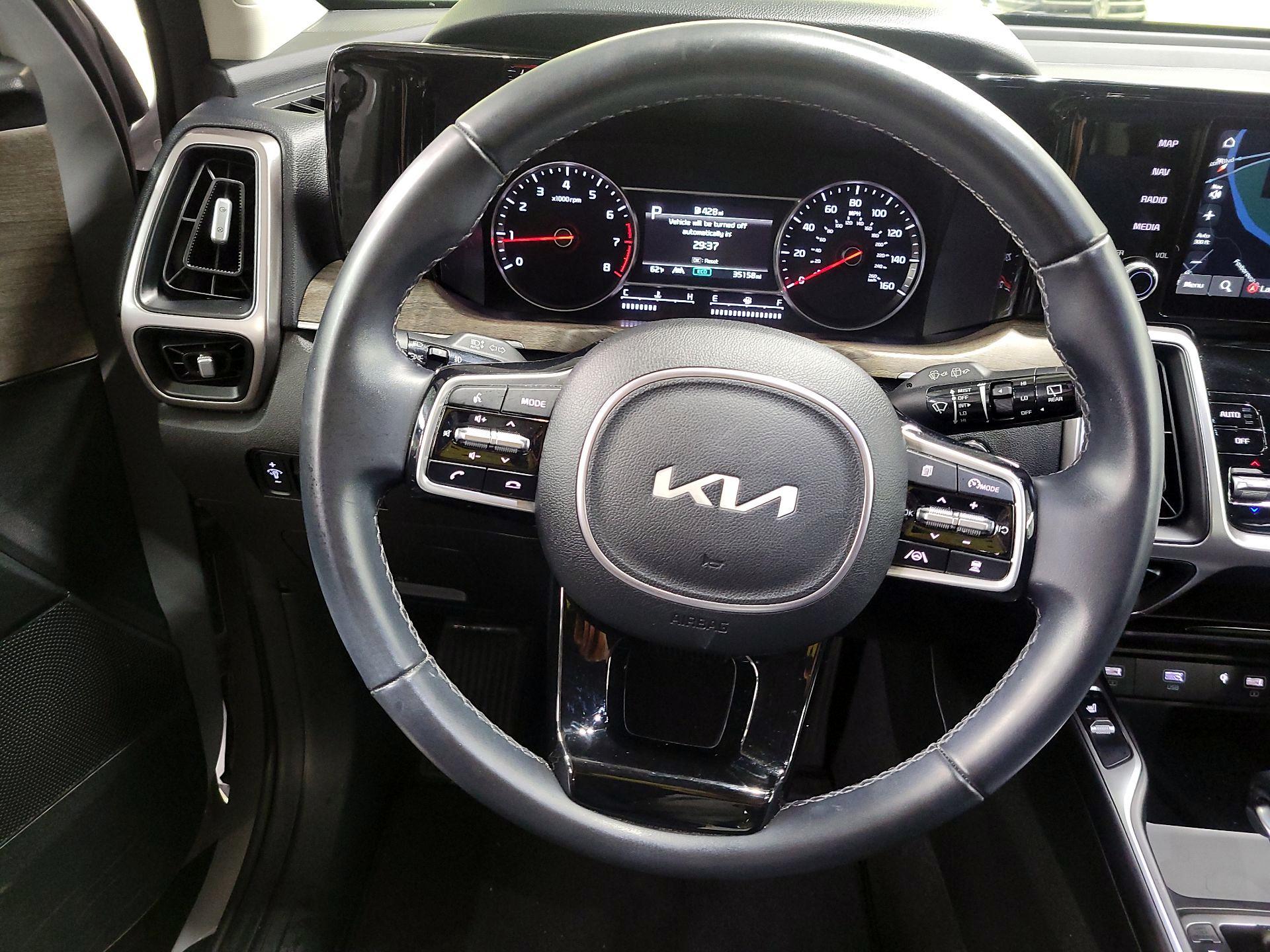 Thumbnail: 2022 Kia Sorento - 10