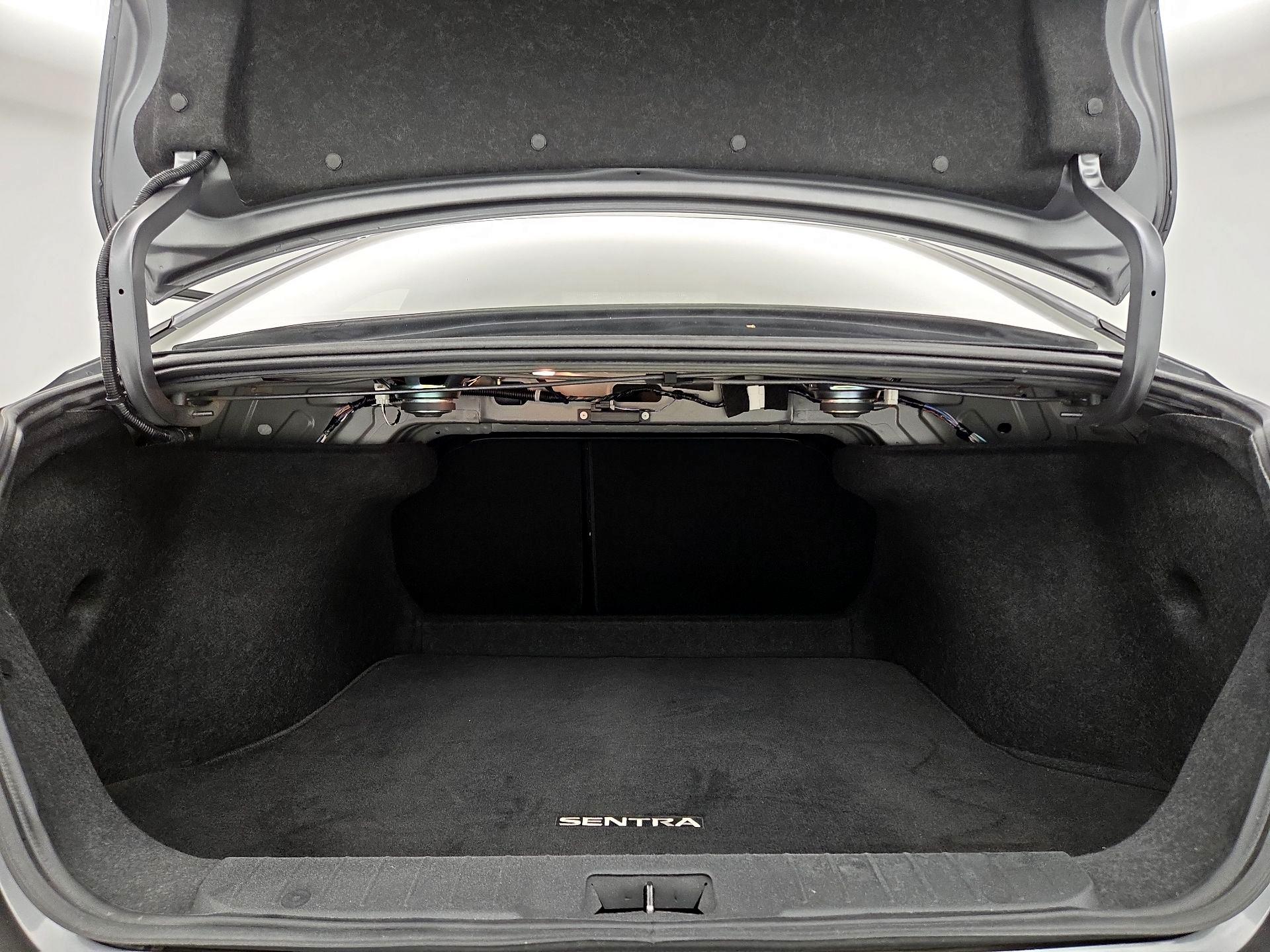 Thumbnail: 2023 Nissan Sentra - 20
